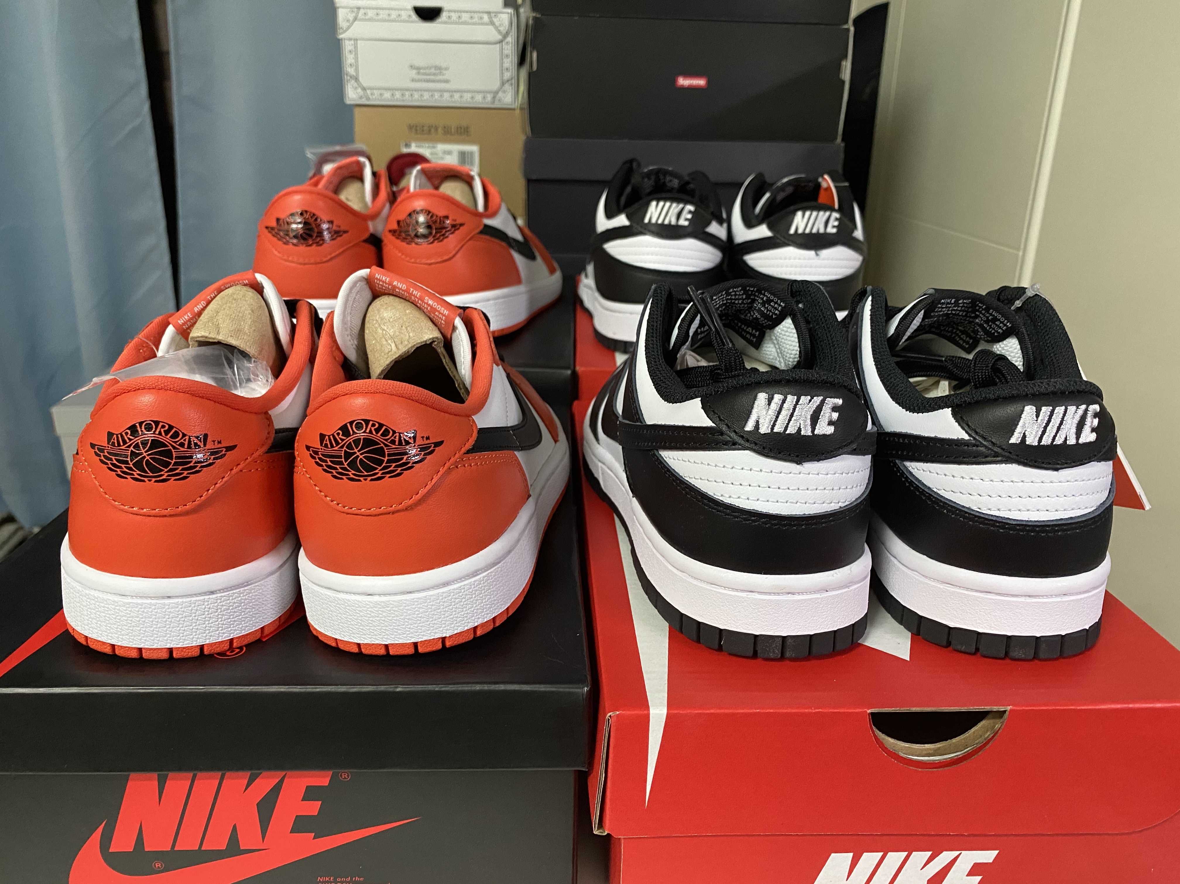 (W) Nike Dunk Low Black, (W) Jordan 1 Low OG Starfish 착용 스타일 - 3