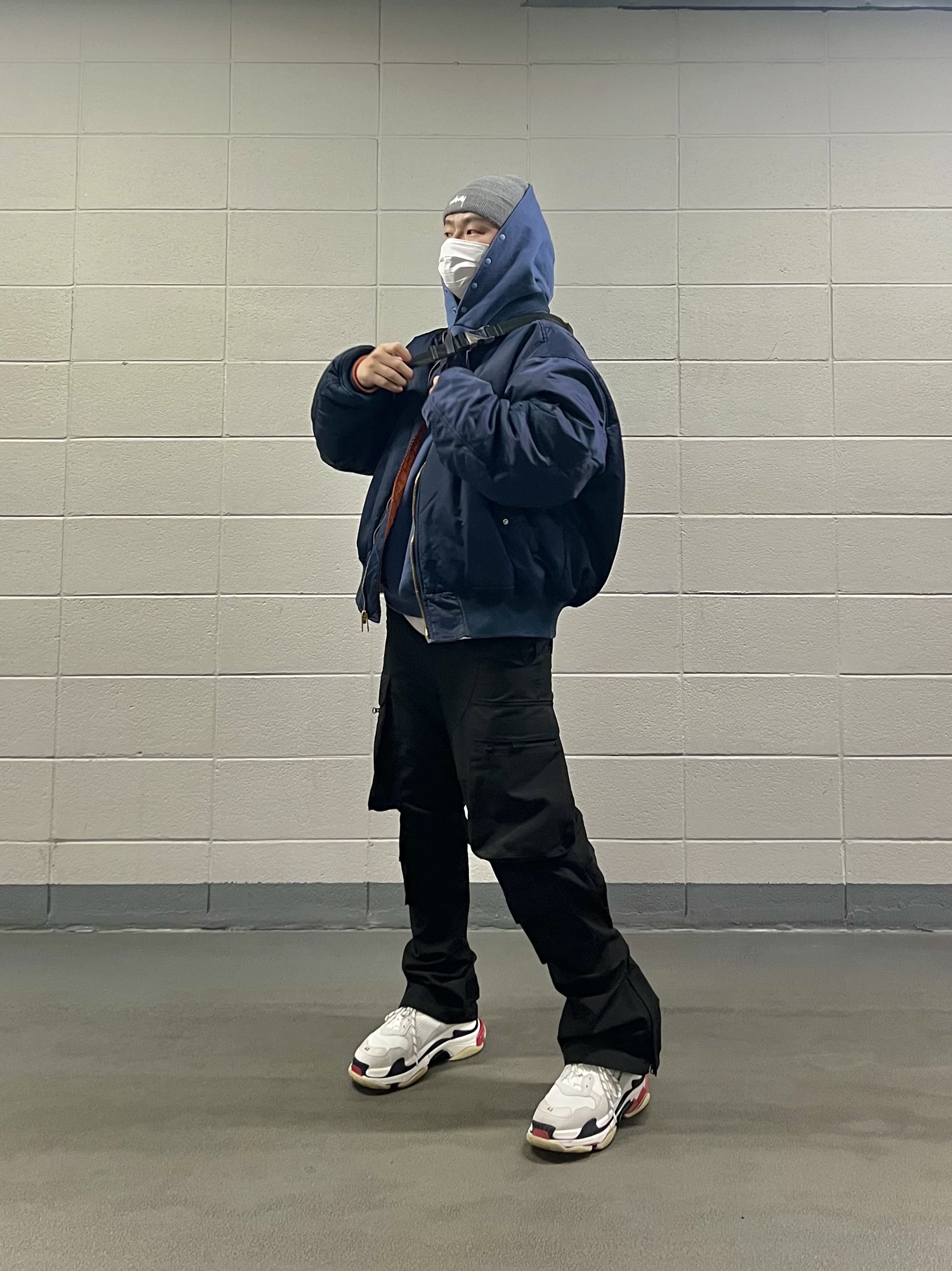 Balenciaga Triple S White Black Red 2019, Stussy Stock Cuff Beanie Grey Heather 착용 스타일 - 2