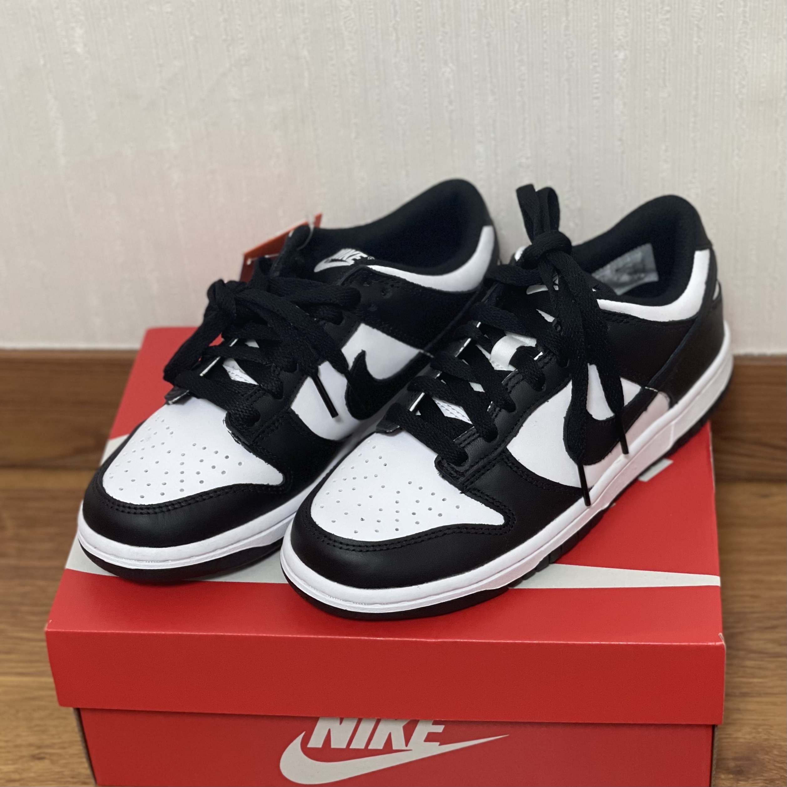 (GS) Nike Dunk Low Black 착용 스타일
