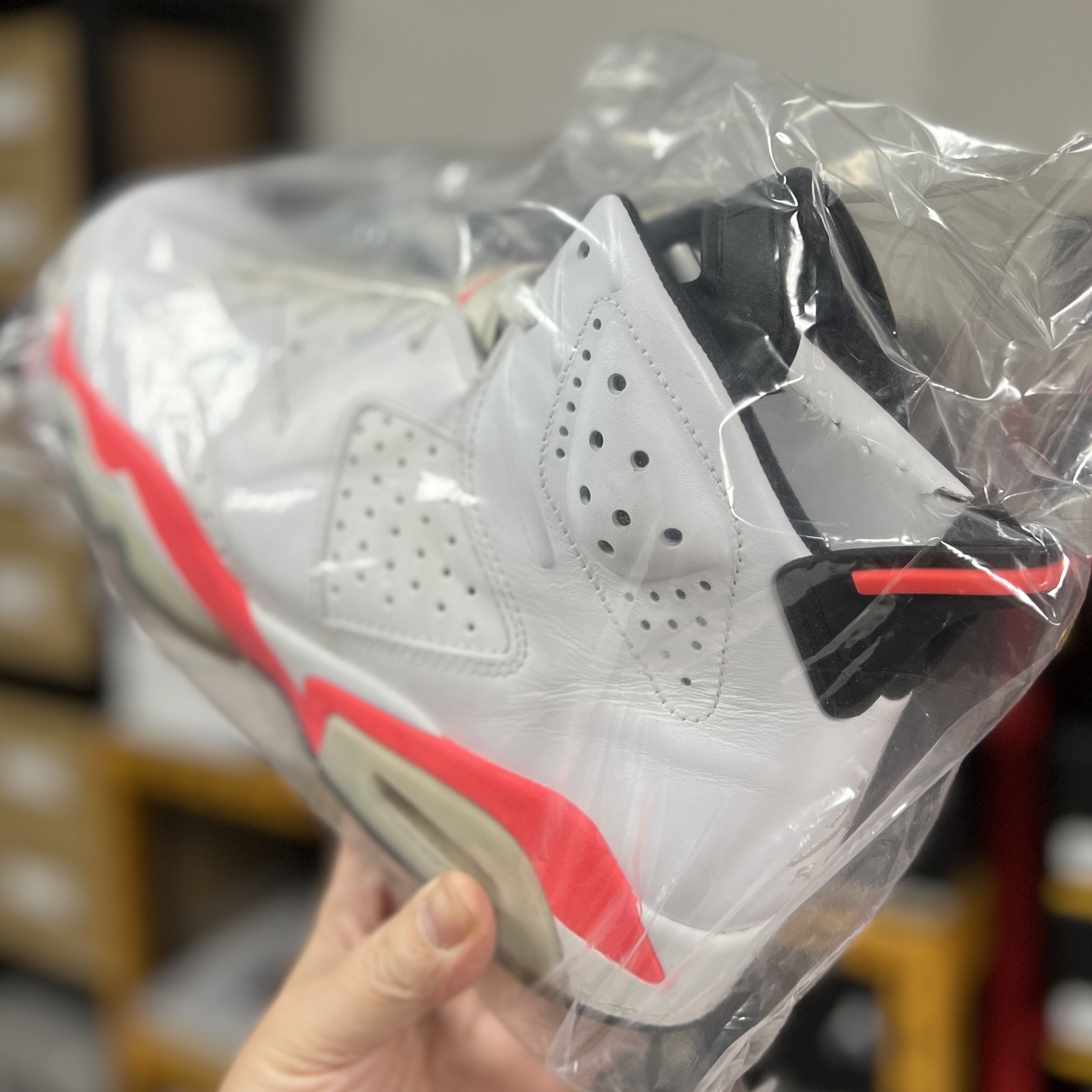 Jordan 6 Retro Infrared White 2014 착용 스타일 - 2