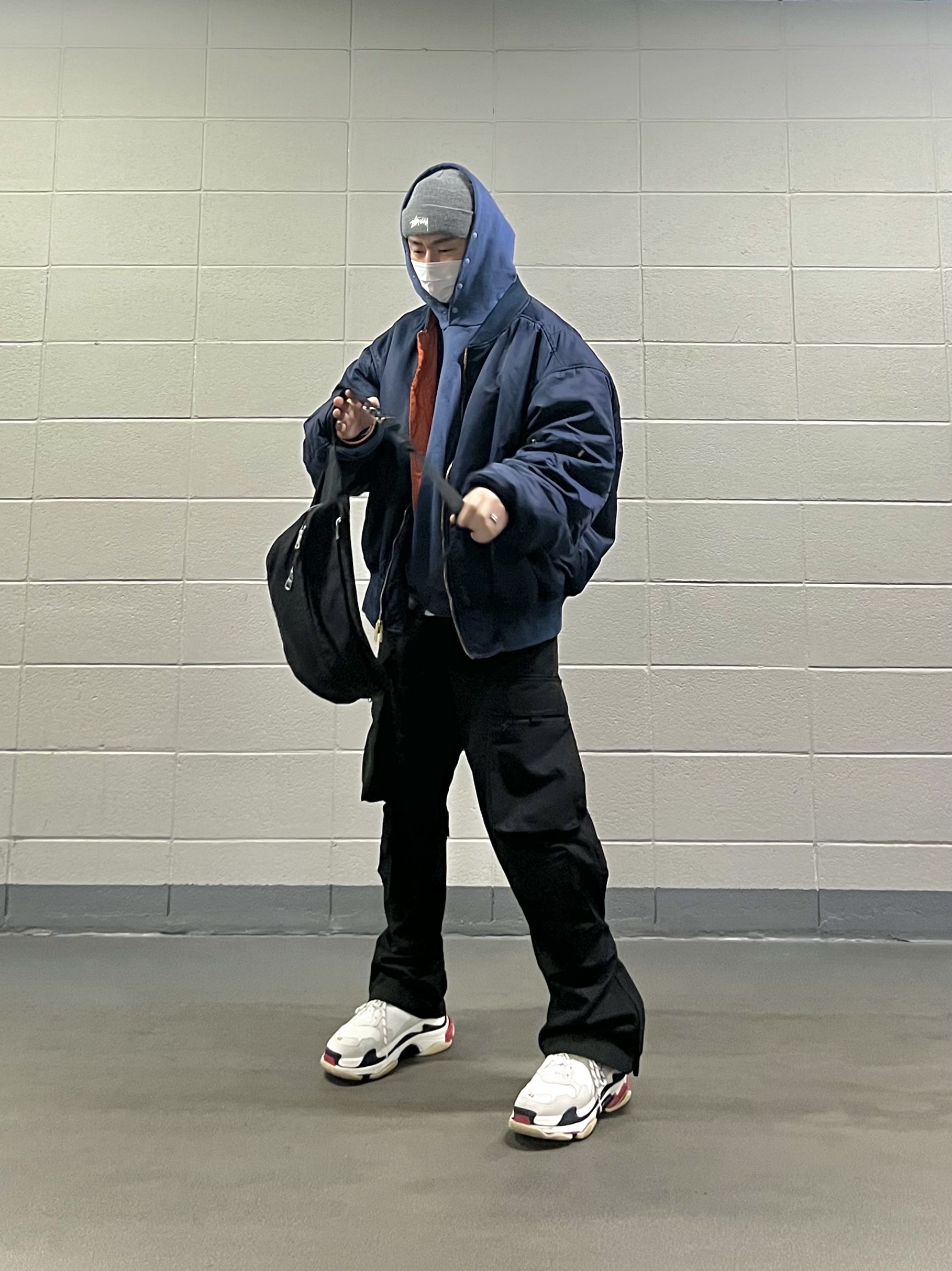 Balenciaga Triple S White Black Red 2019, Stussy Stock Cuff Beanie Grey Heather 착용 스타일 - 1