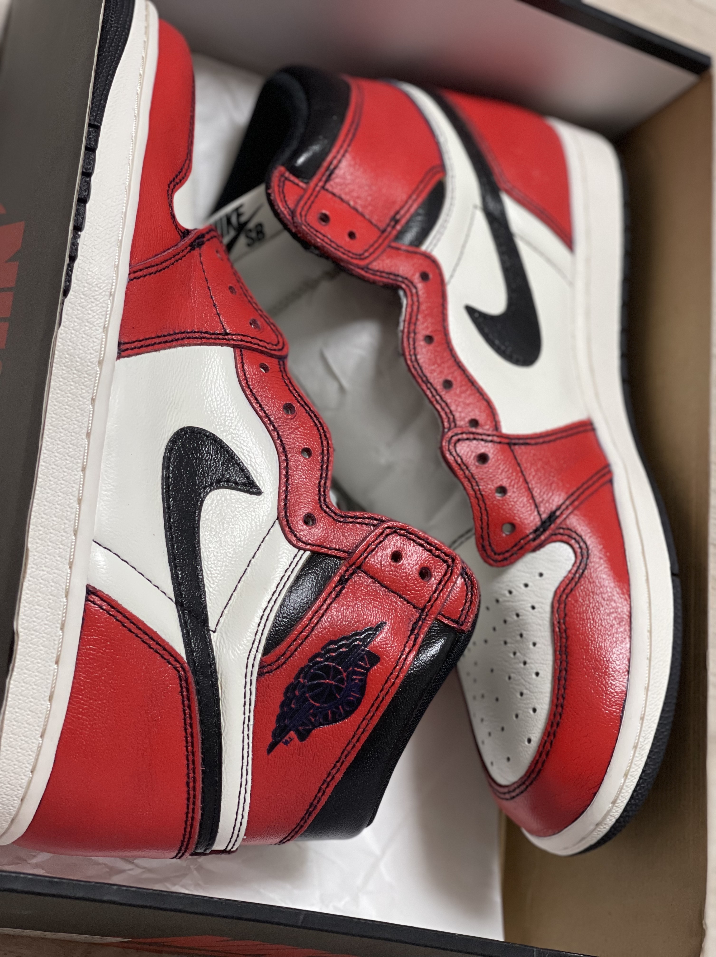 Jordan 1 Retro High OG Defiant SB LA to Chicago 착용 스타일