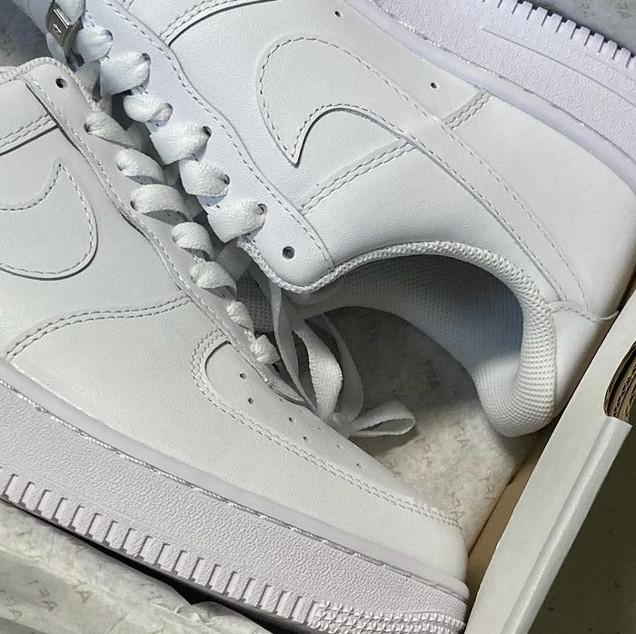 Nike Air Force 1 '07 Low White 착용 스타일