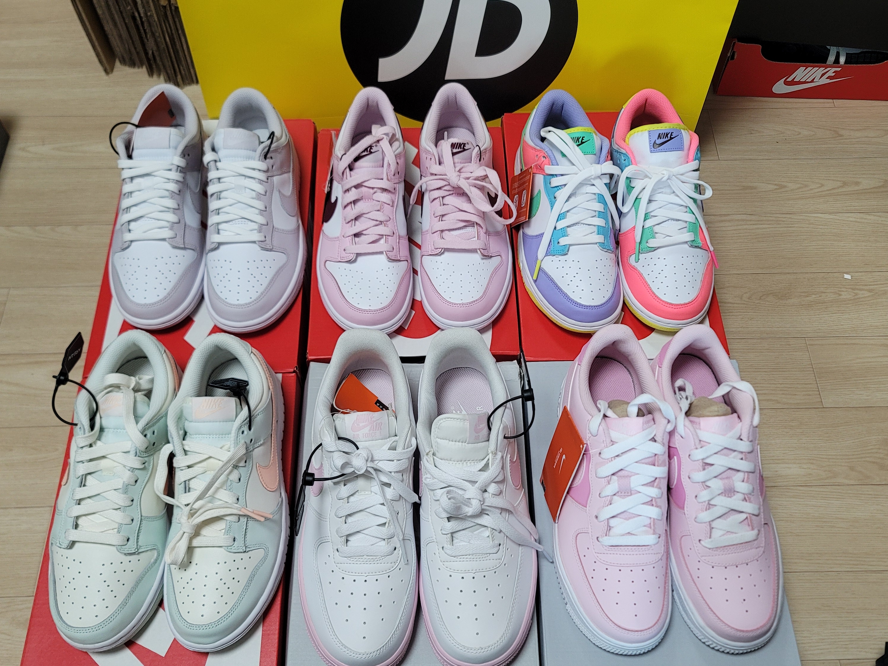(W) Nike Dunk Low Venice, (GS) Nike Dunk Low Pink Foam 착용 스타일 - 2