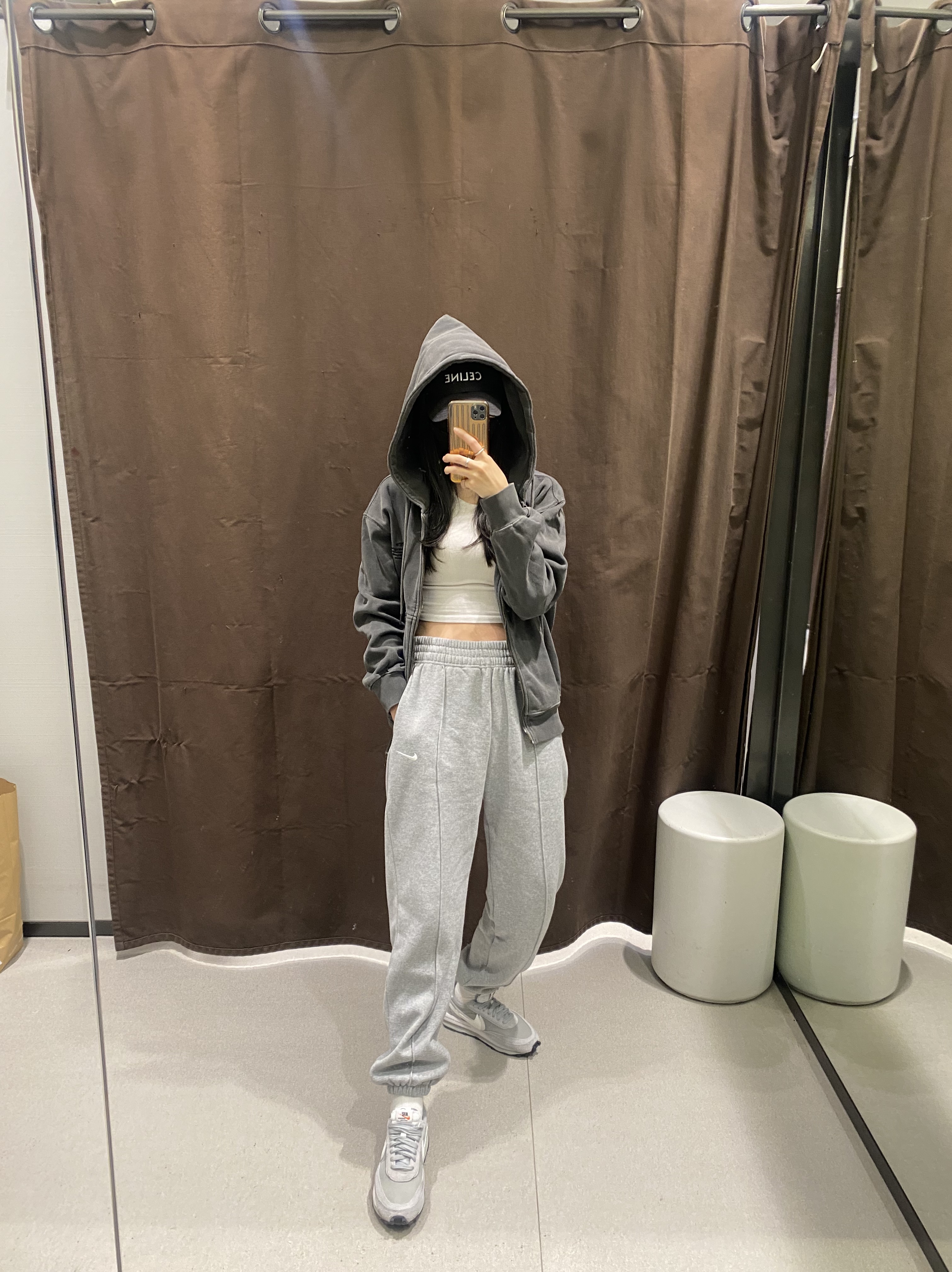 Nike x Sacai x Fragment LDWaffle Light Smoke Grey, Nike x Drake Nocta Puffer Jacket Black - Asia 착용 스타일 - 4