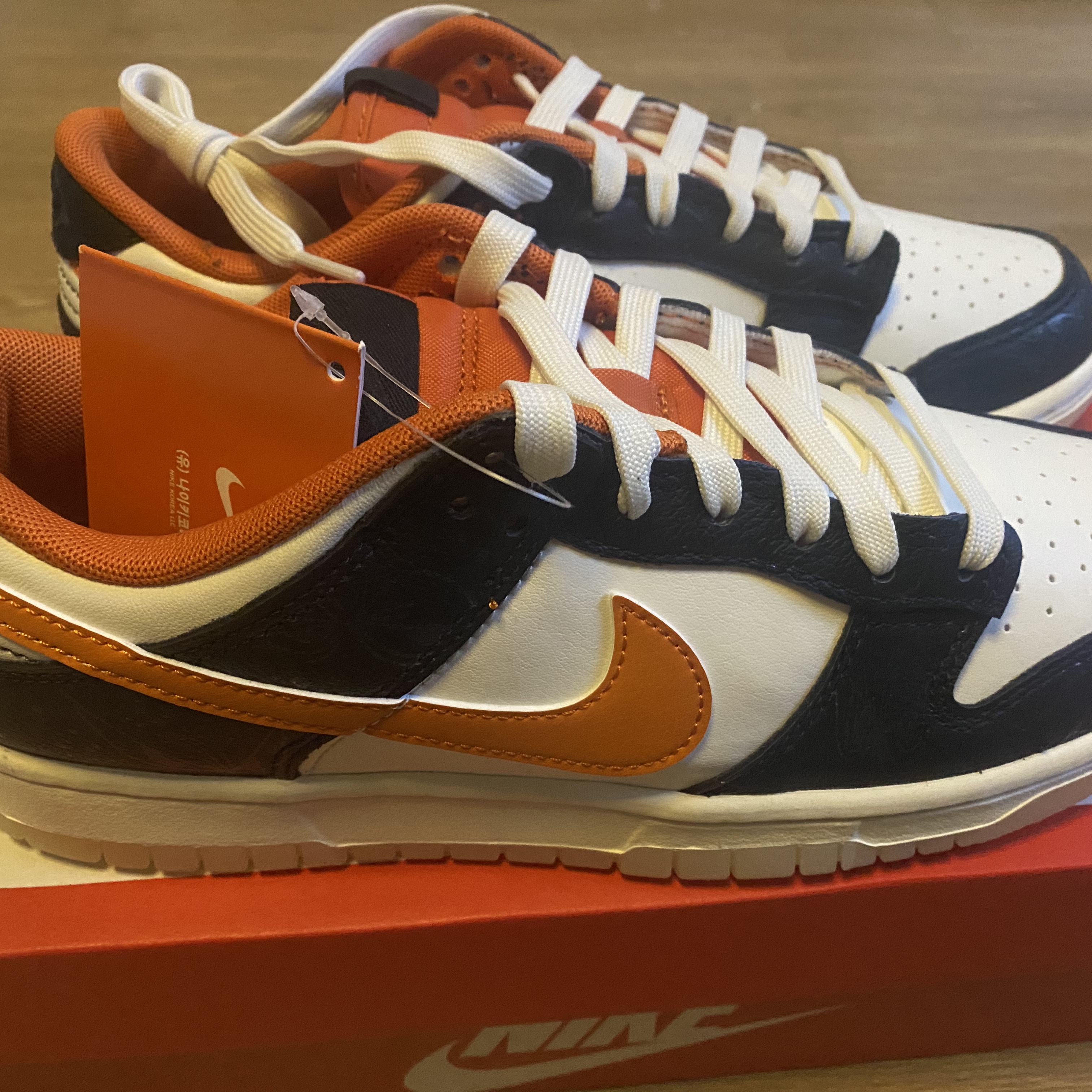 Nike Dunk Low Retro PRM Halloween 착용 스타일