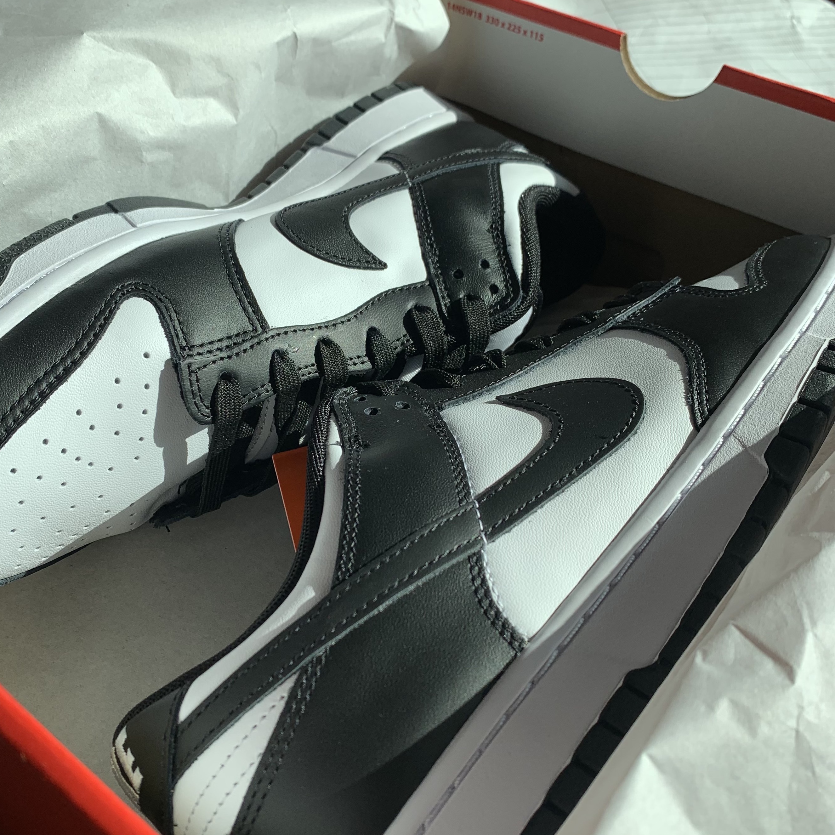 Nike Dunk Low Retro Black 착용 스타일