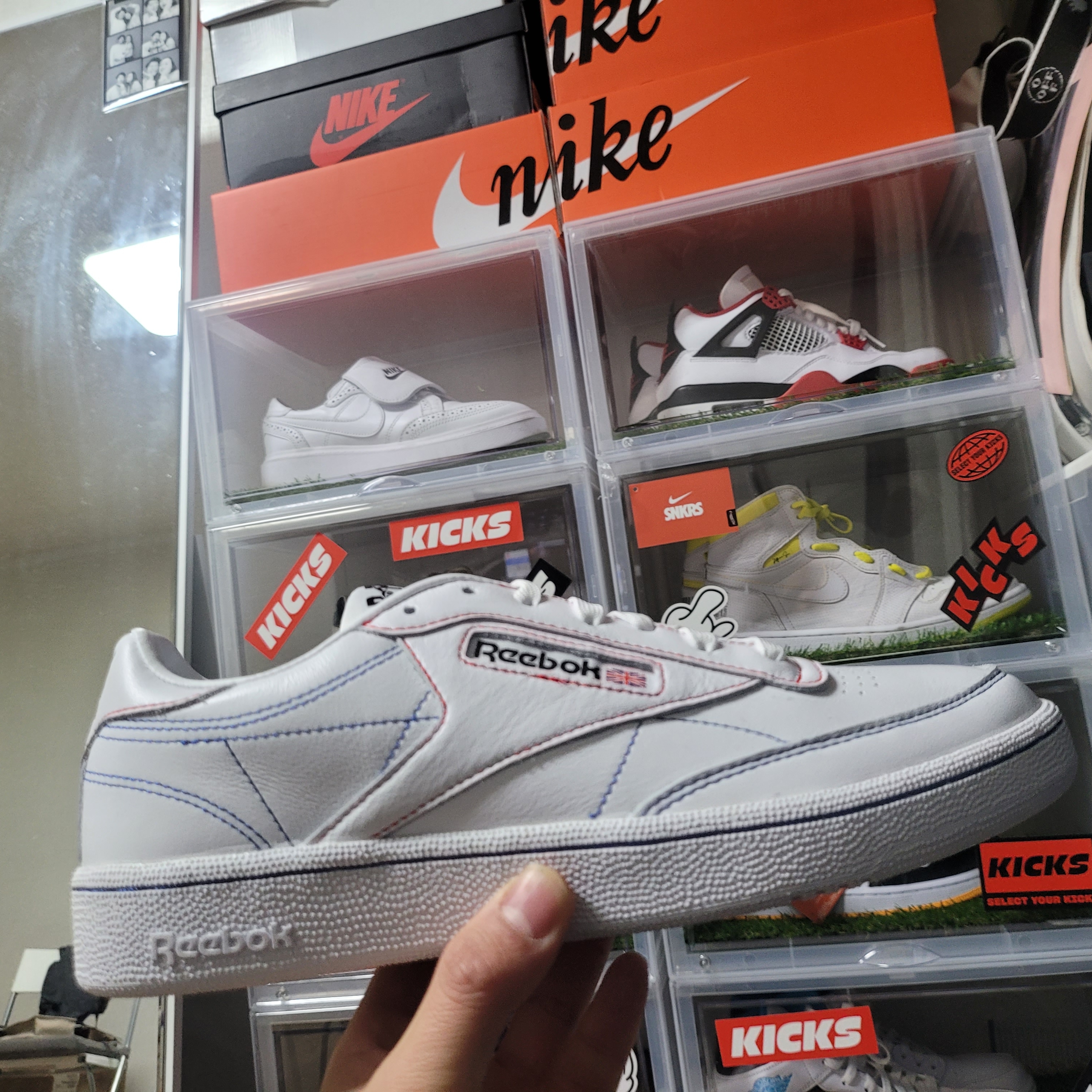 Reebok x BAPE Club C 85 White Contrast Stitch 착용 스타일 - 3