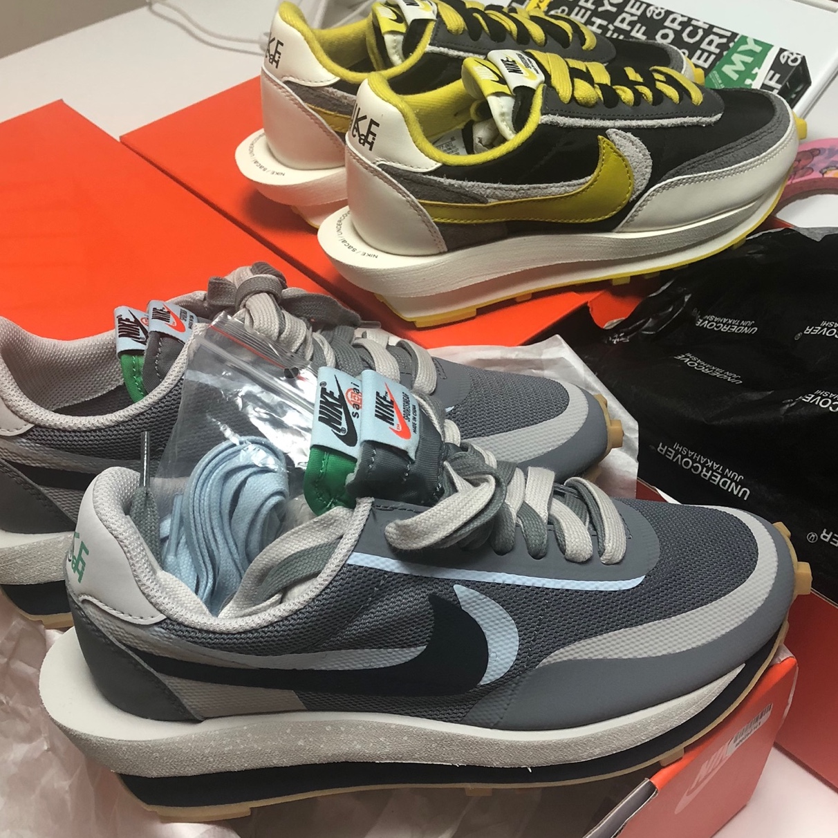 Nike x Sacai x Undercover LDWaffle Midnight Spruce University Red, Nike x Sacai x Undercover LDWaffle Black Bright Citron 착용 스타일 - 2