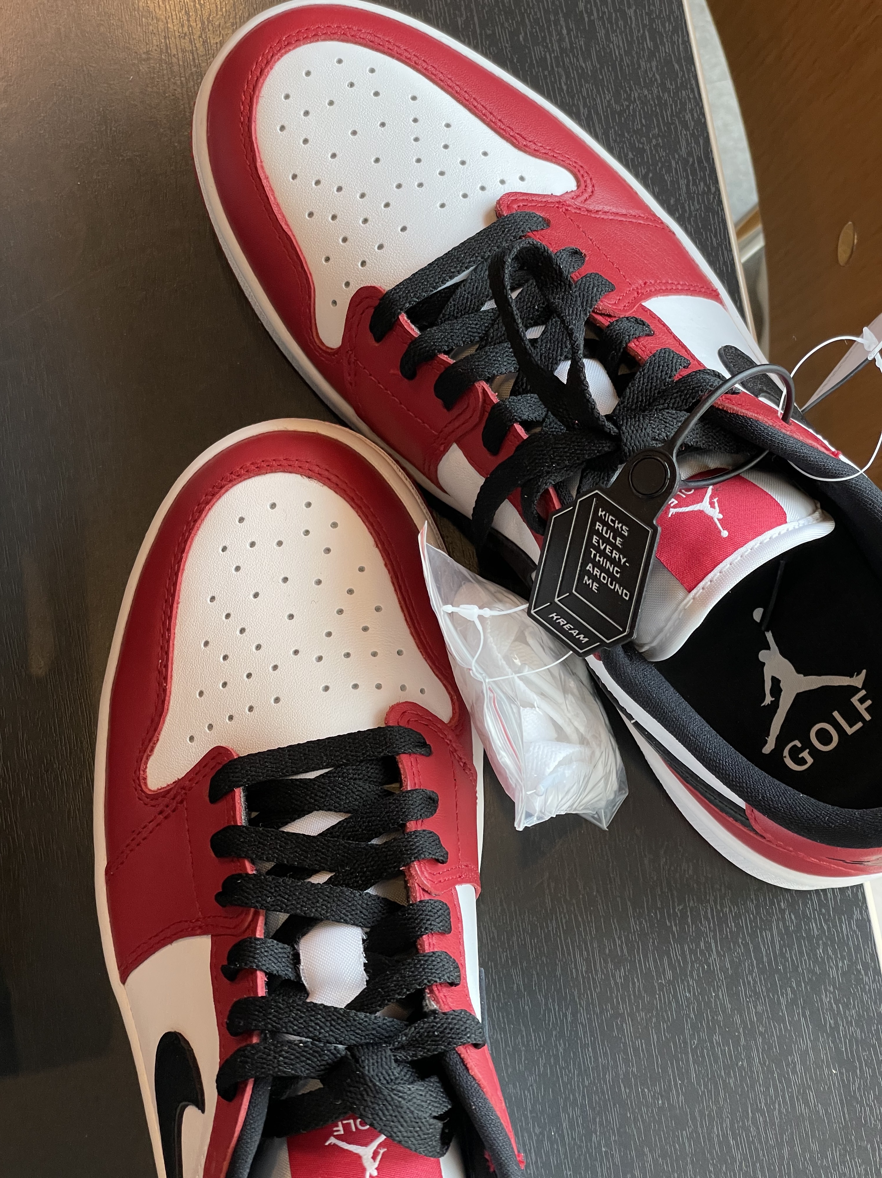 Jordan 1 Low Golf Chicago 착용 스타일 - 2