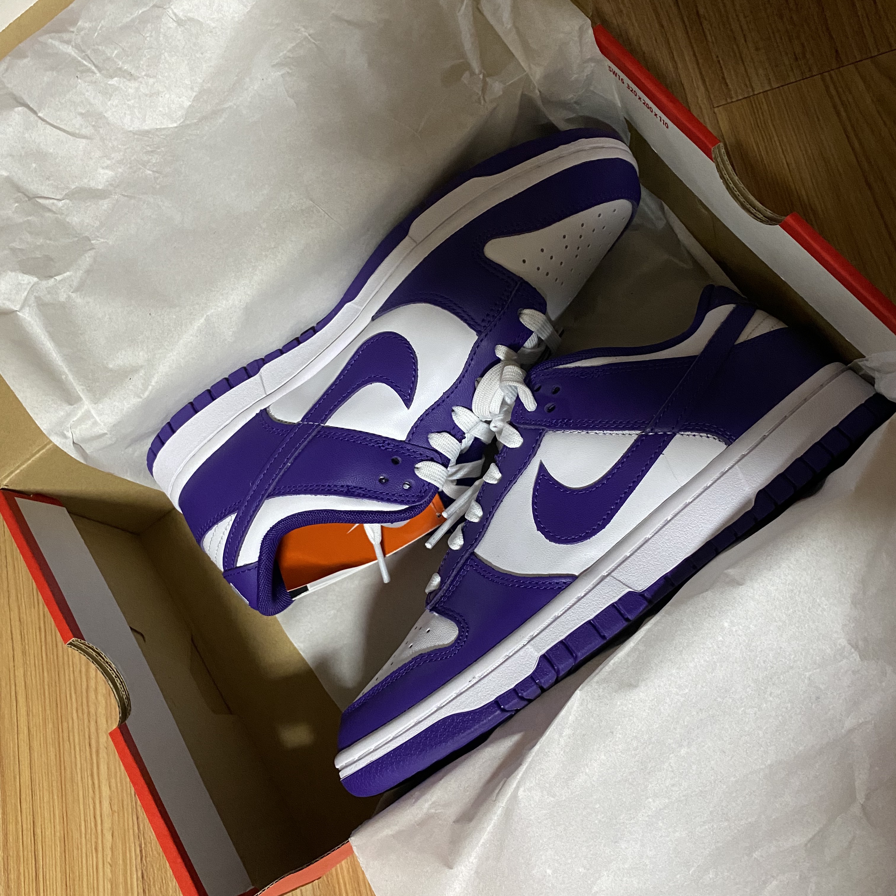 Nike Dunk Low Retro Championship Court Purple 착용 스타일