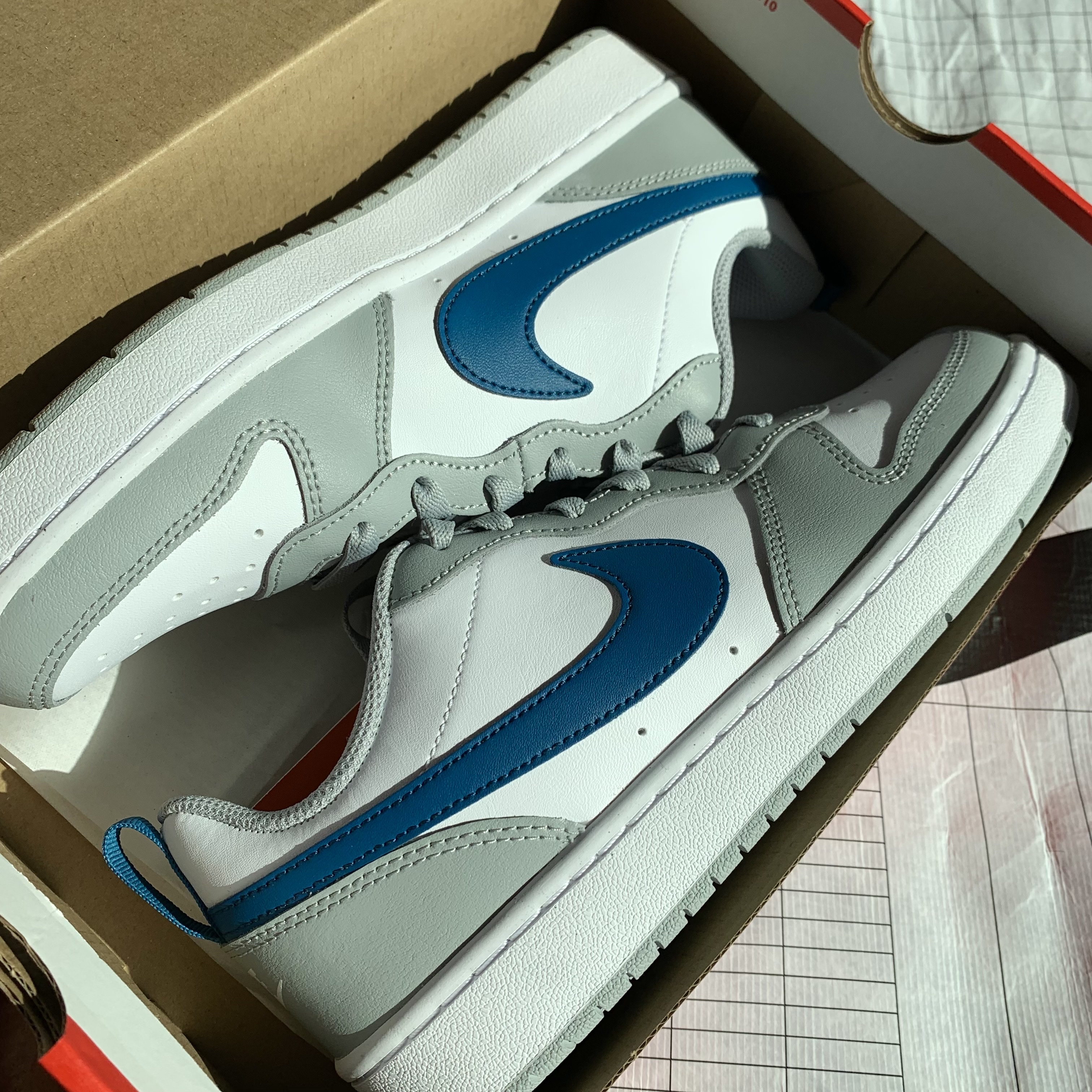(GS) Nike Court Borough Low 2 Light Smoke Grey 착용 스타일