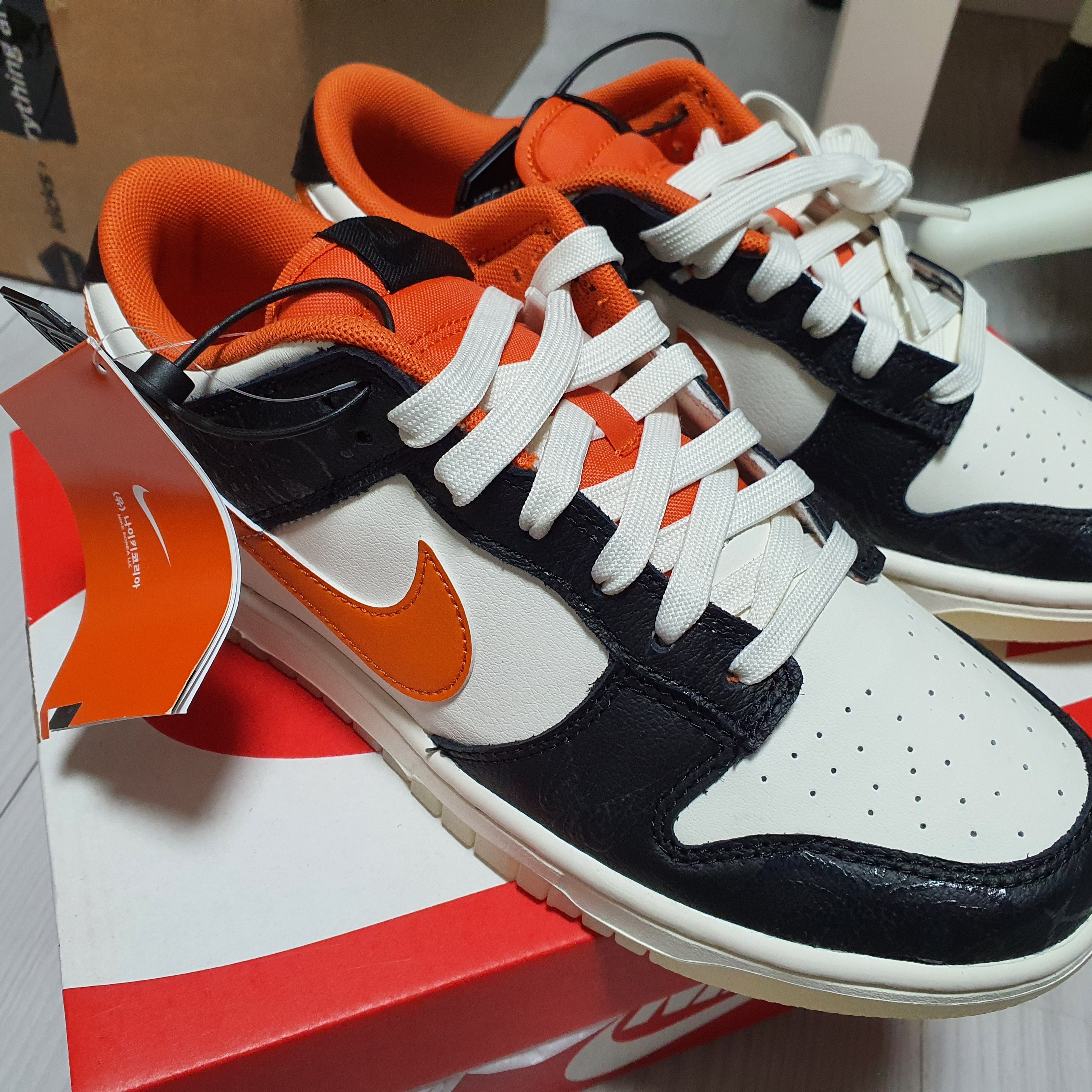 Nike Dunk Low Retro PRM Halloween 착용 스타일 - 2