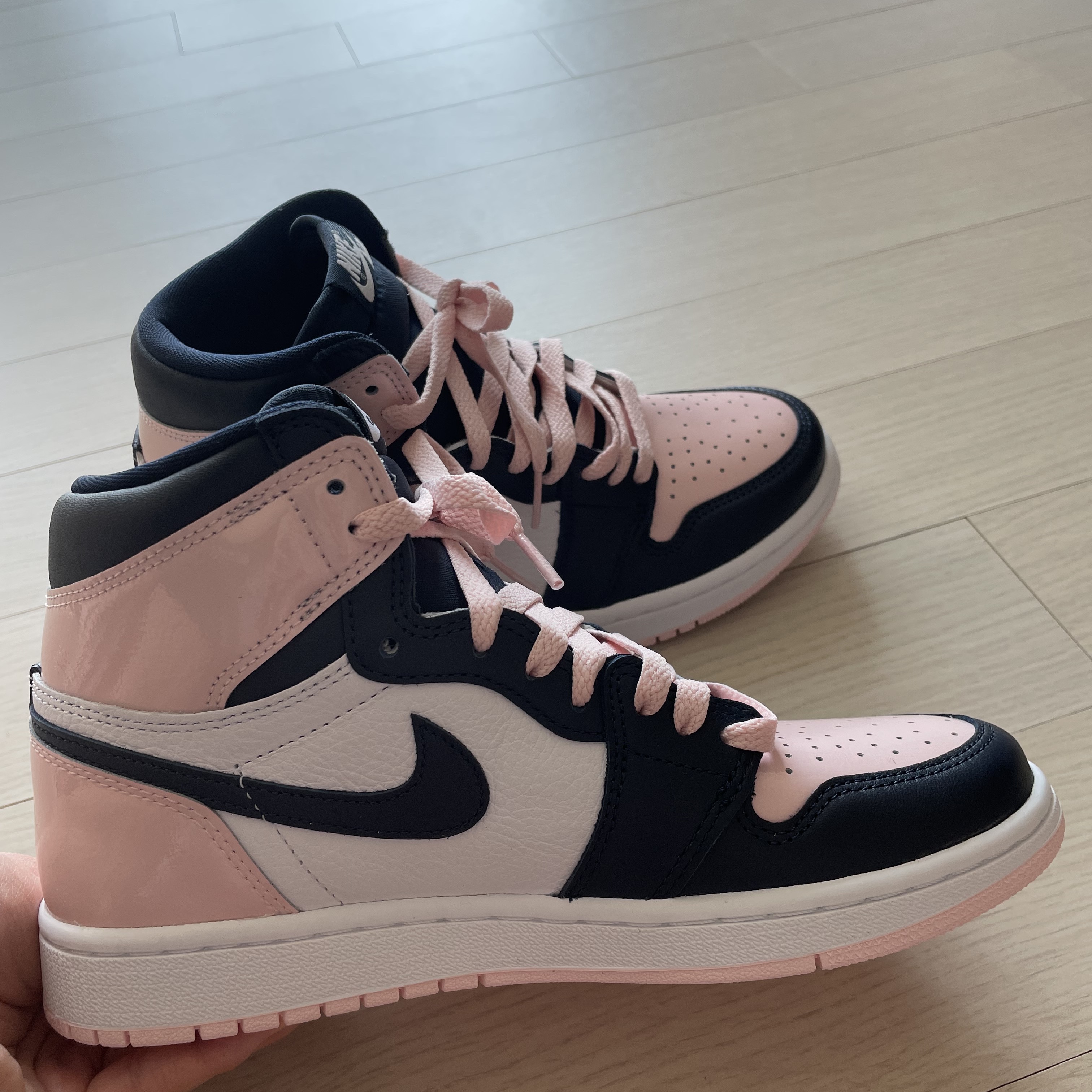 (W) Jordan 1 Retro High OG Atmosphere 착용 스타일 - 1
