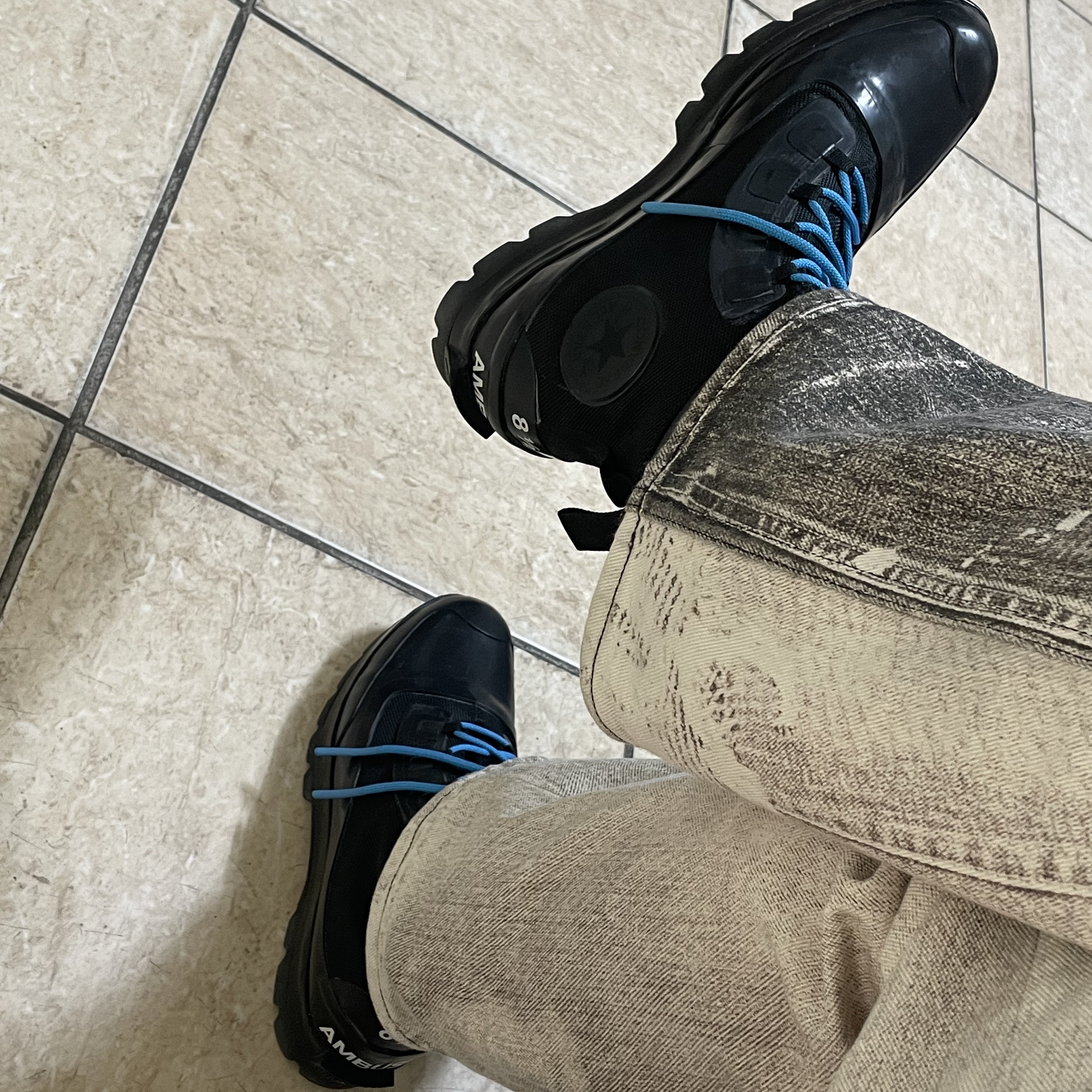 Converse x Ambush Chuck Taylor All Star Duck Boot Black 착용 스타일