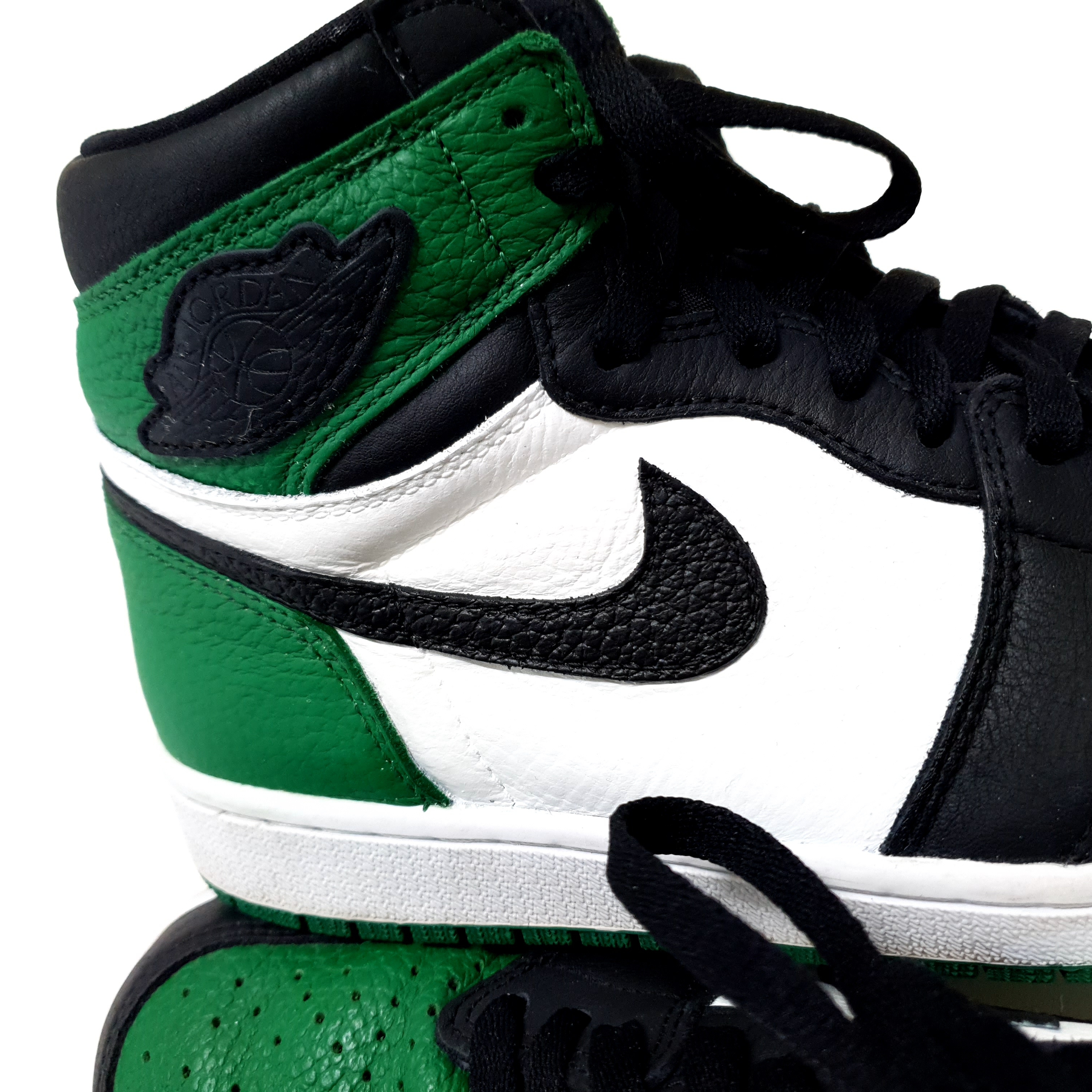 Jordan 1 Retro High OG Pine Green Black 착용 스타일 - 3