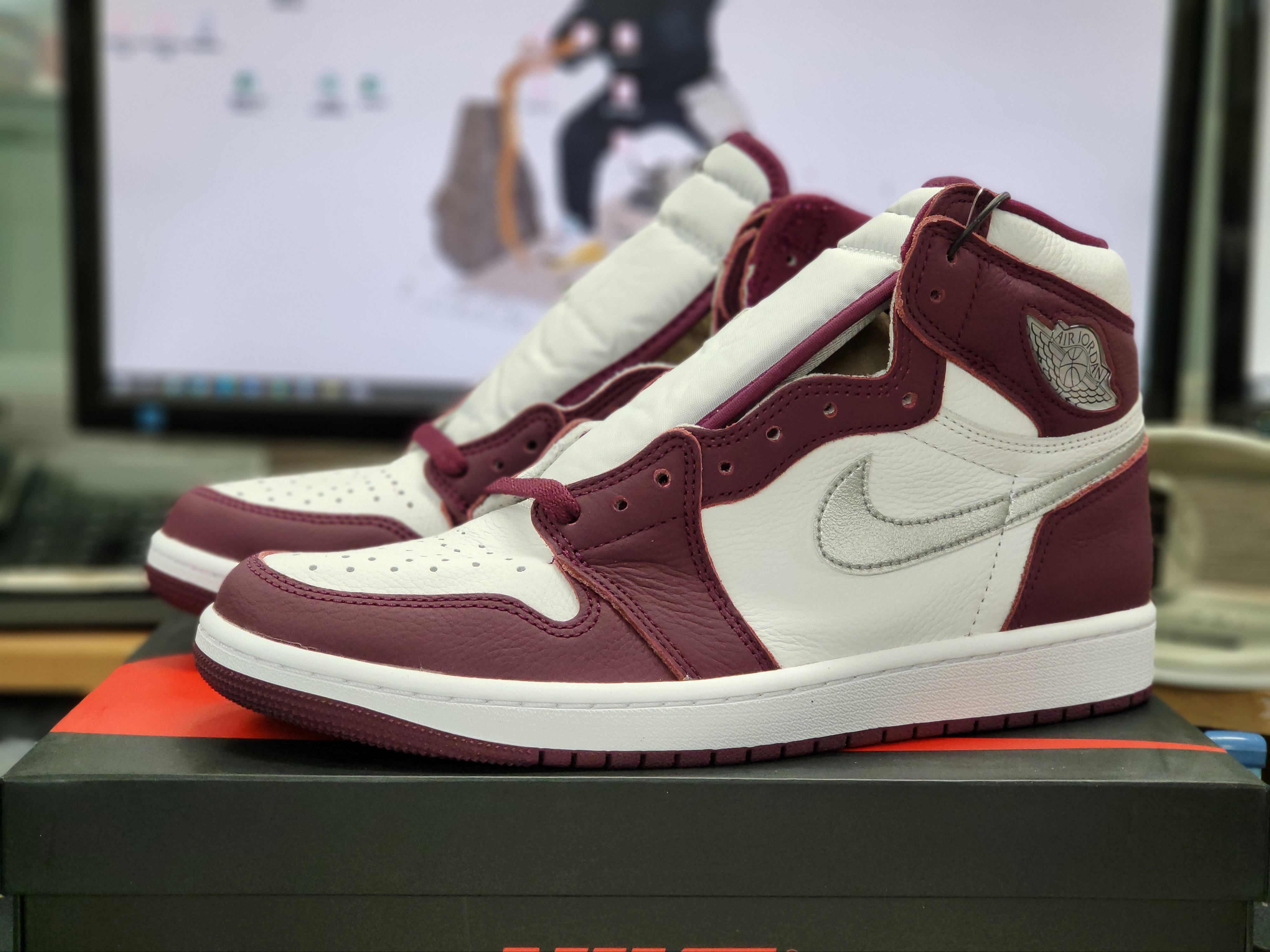 Jordan 1 Retro High OG Bordeaux 착용 스타일