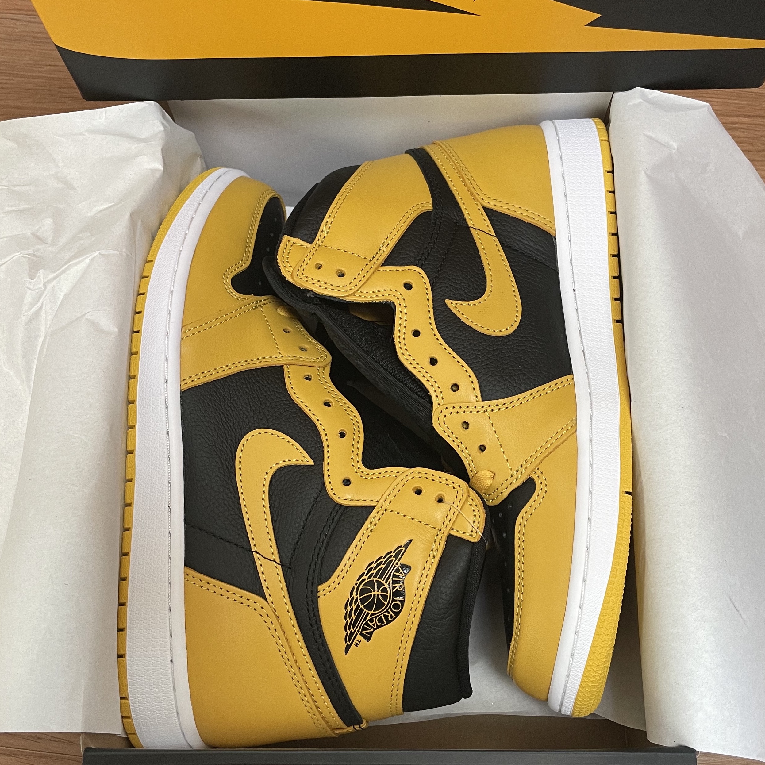 Jordan 1 Retro High OG Pollen 착용 스타일