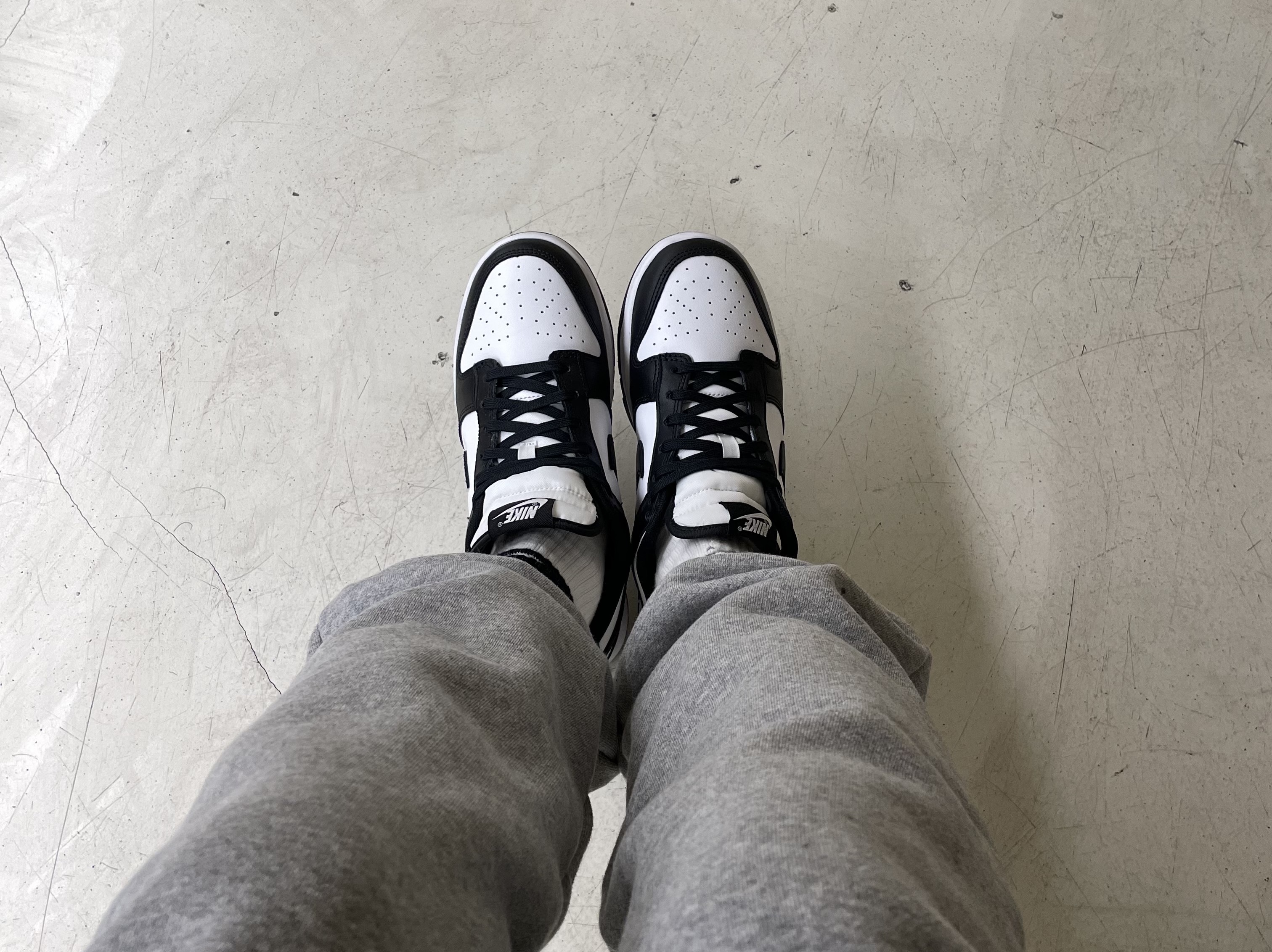 Nike Dunk Low Retro Black 착용 스타일