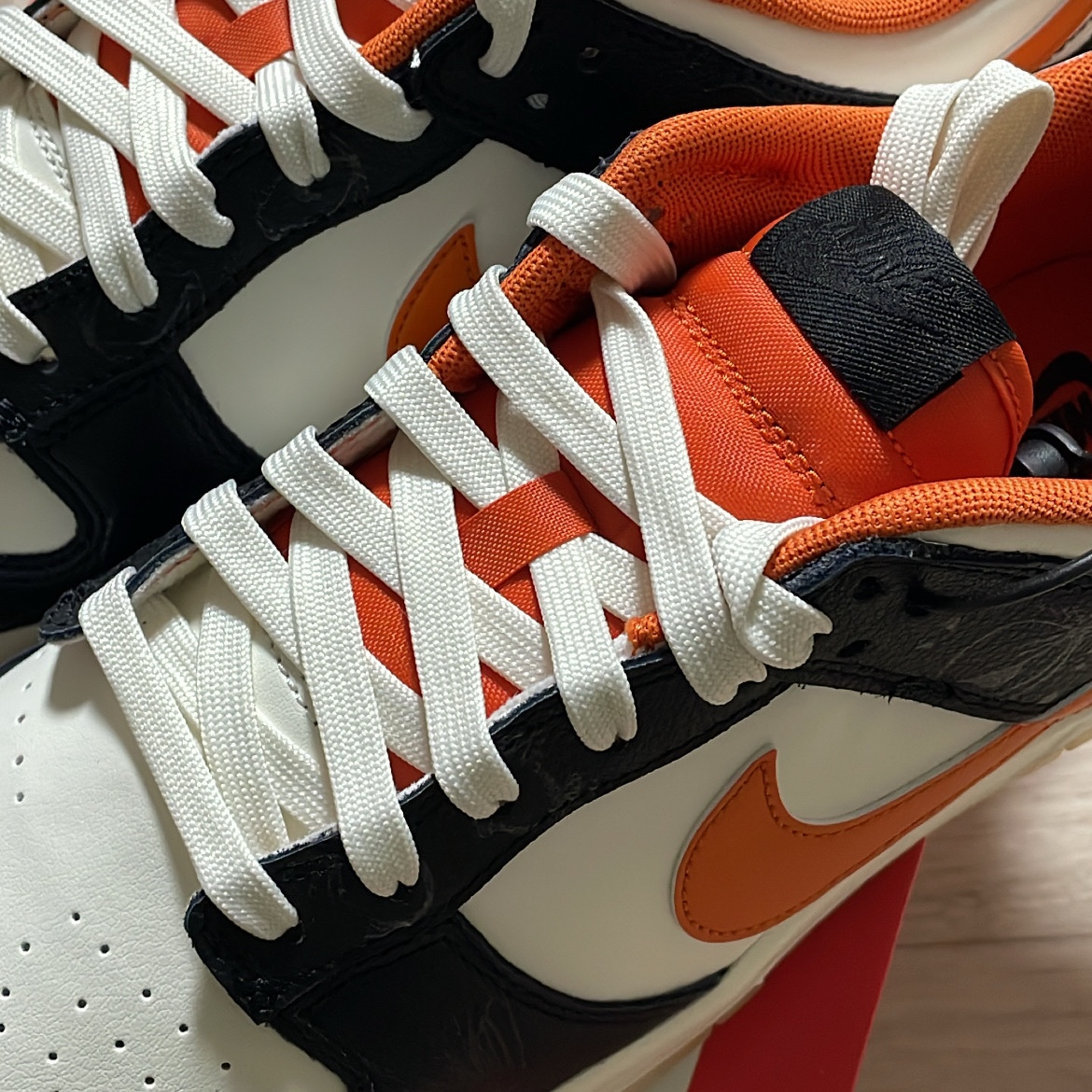 Nike Dunk Low Retro PRM Halloween 착용 스타일 - 1