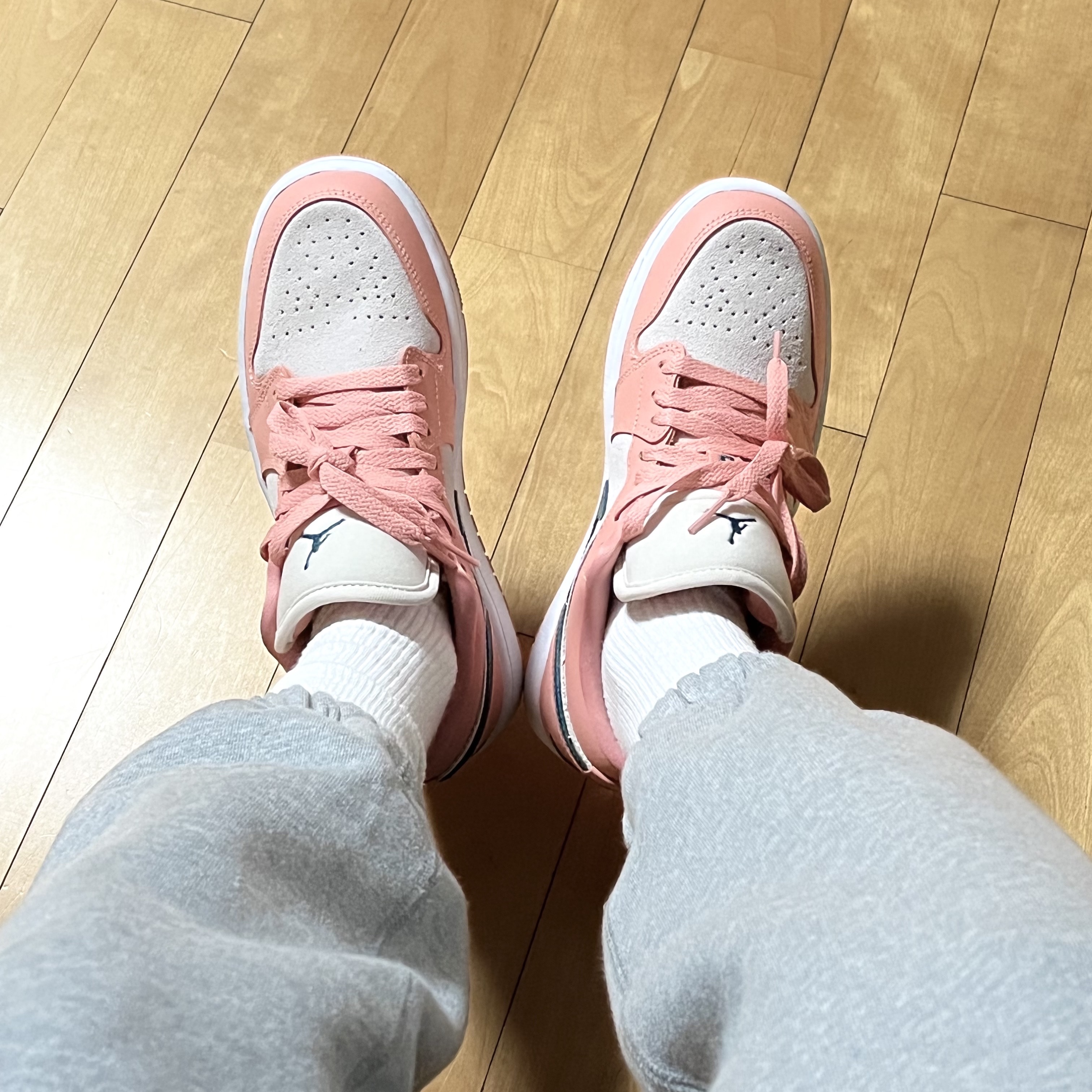 (W) Jordan 1 Low Light Madder Root 착용 스타일 - 2