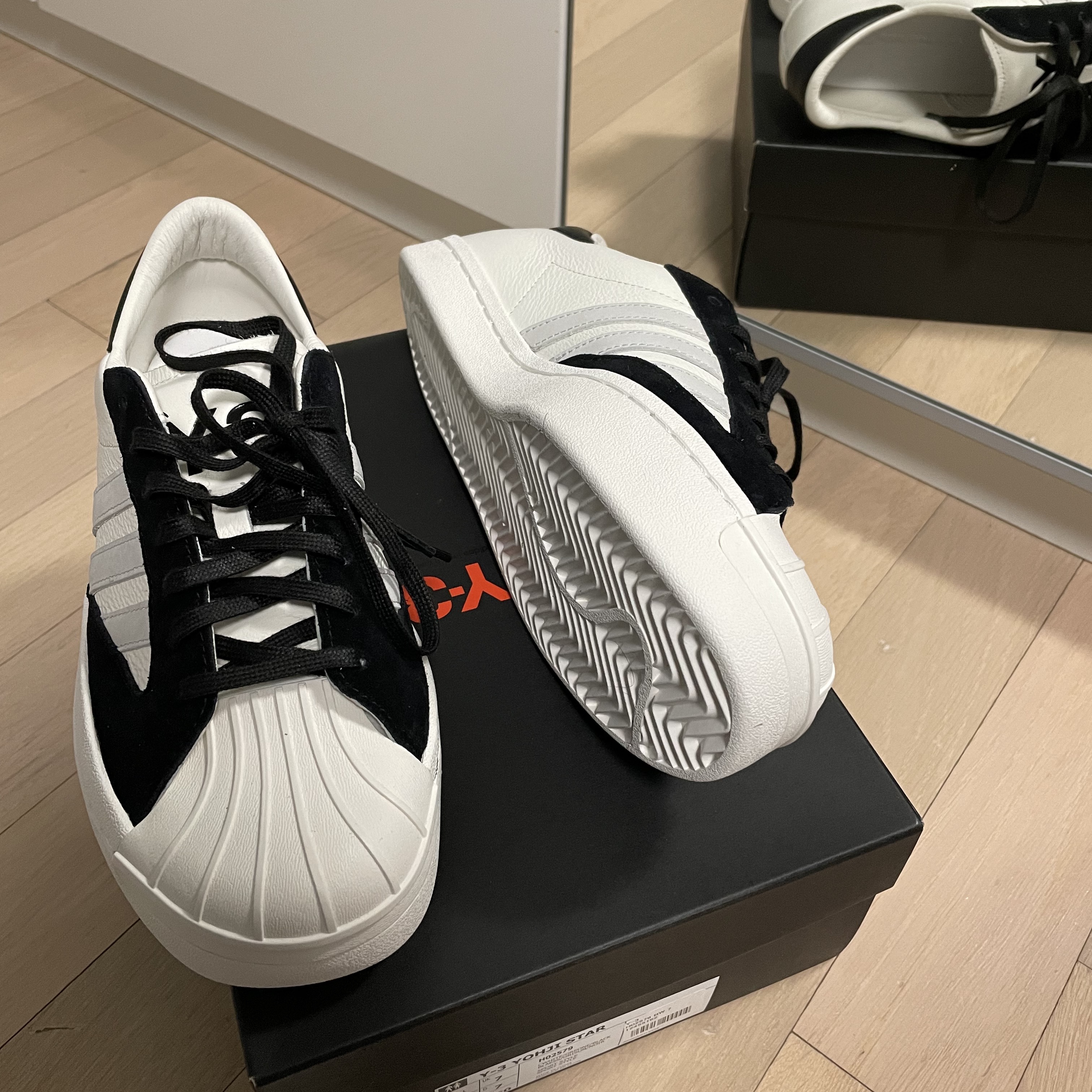Y-3 Yohji Star White 착용 스타일