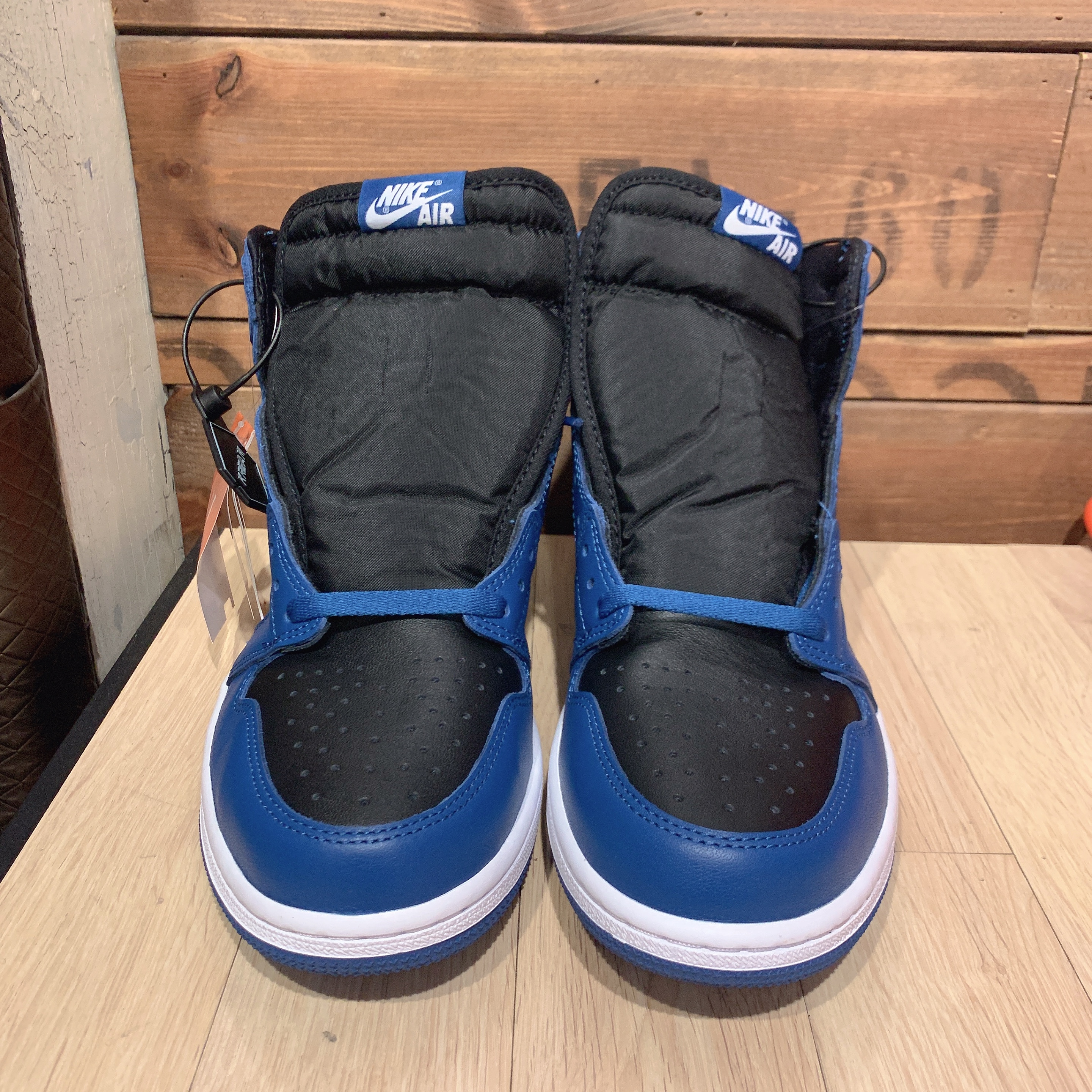 Jordan 1 Retro High OG Dark Marina Blue 착용 스타일 - 3