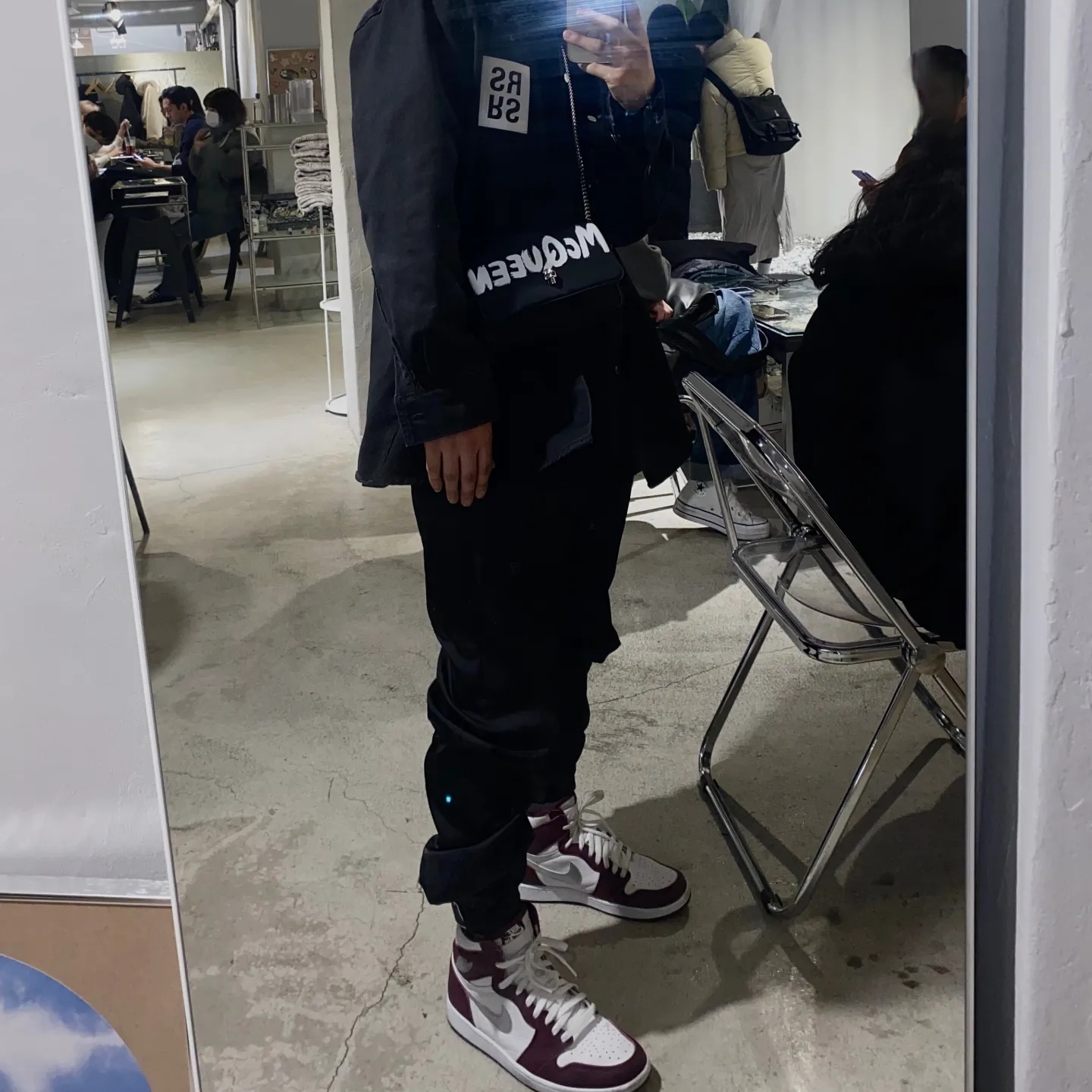 Jordan 1 Retro High OG Bordeaux 착용 스타일 - 2