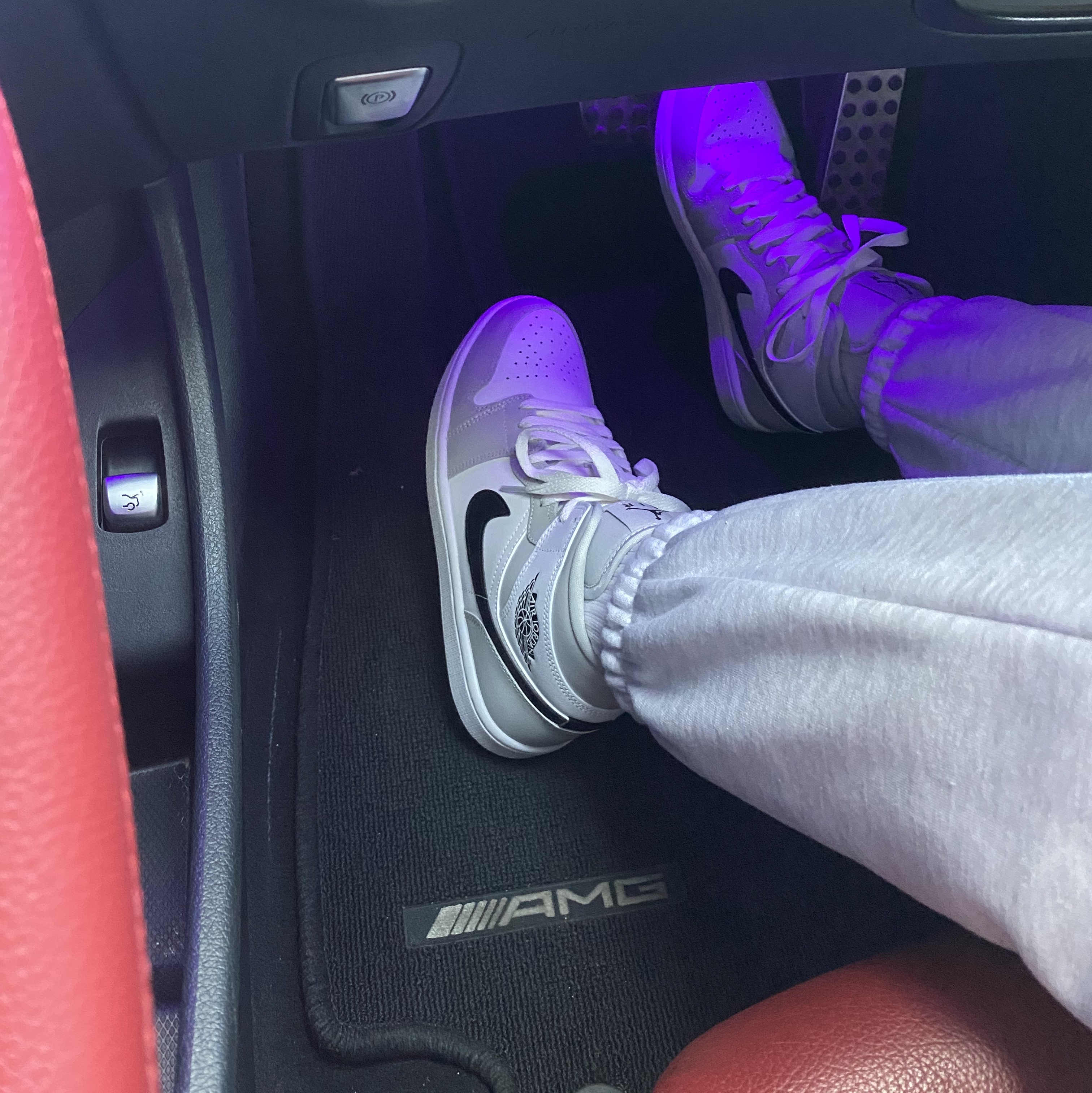 (W) Jordan 1 Mid Grey Fog 착용 스타일