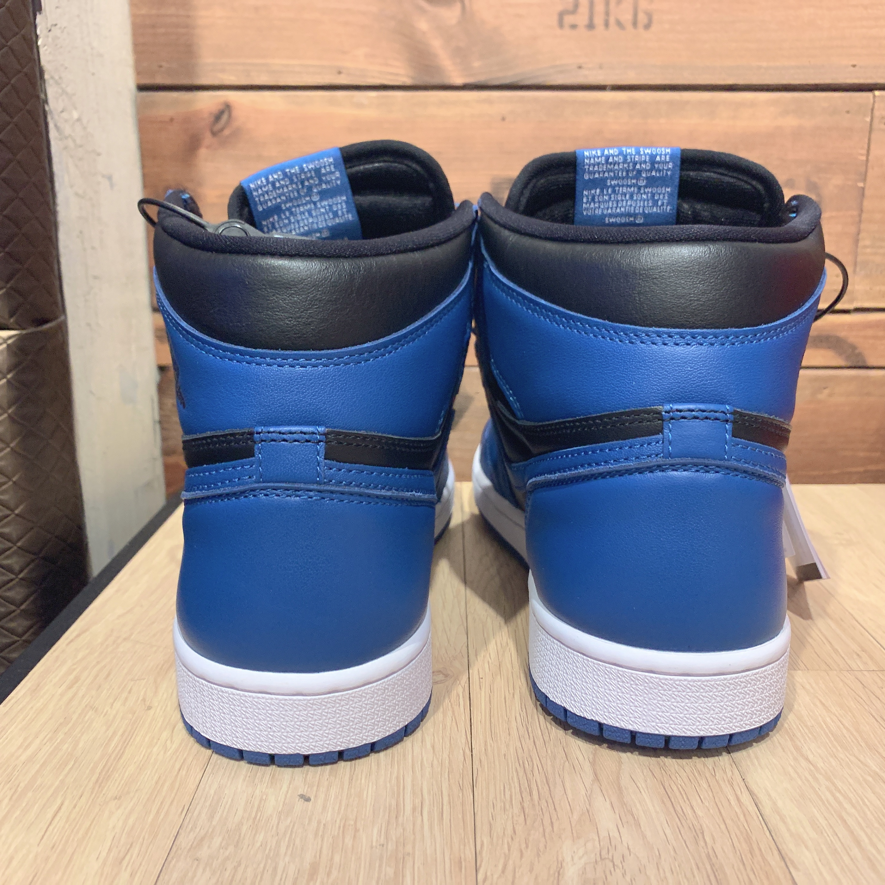 Jordan 1 Retro High OG Dark Marina Blue 착용 스타일 - 2