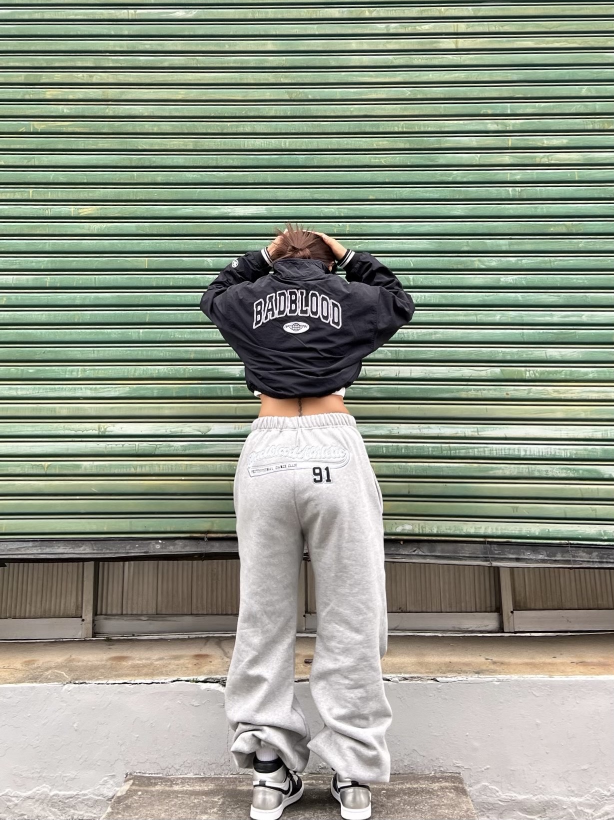 (W) Jordan 1 Retro High OG Silver Toe 착용 스타일 - 2