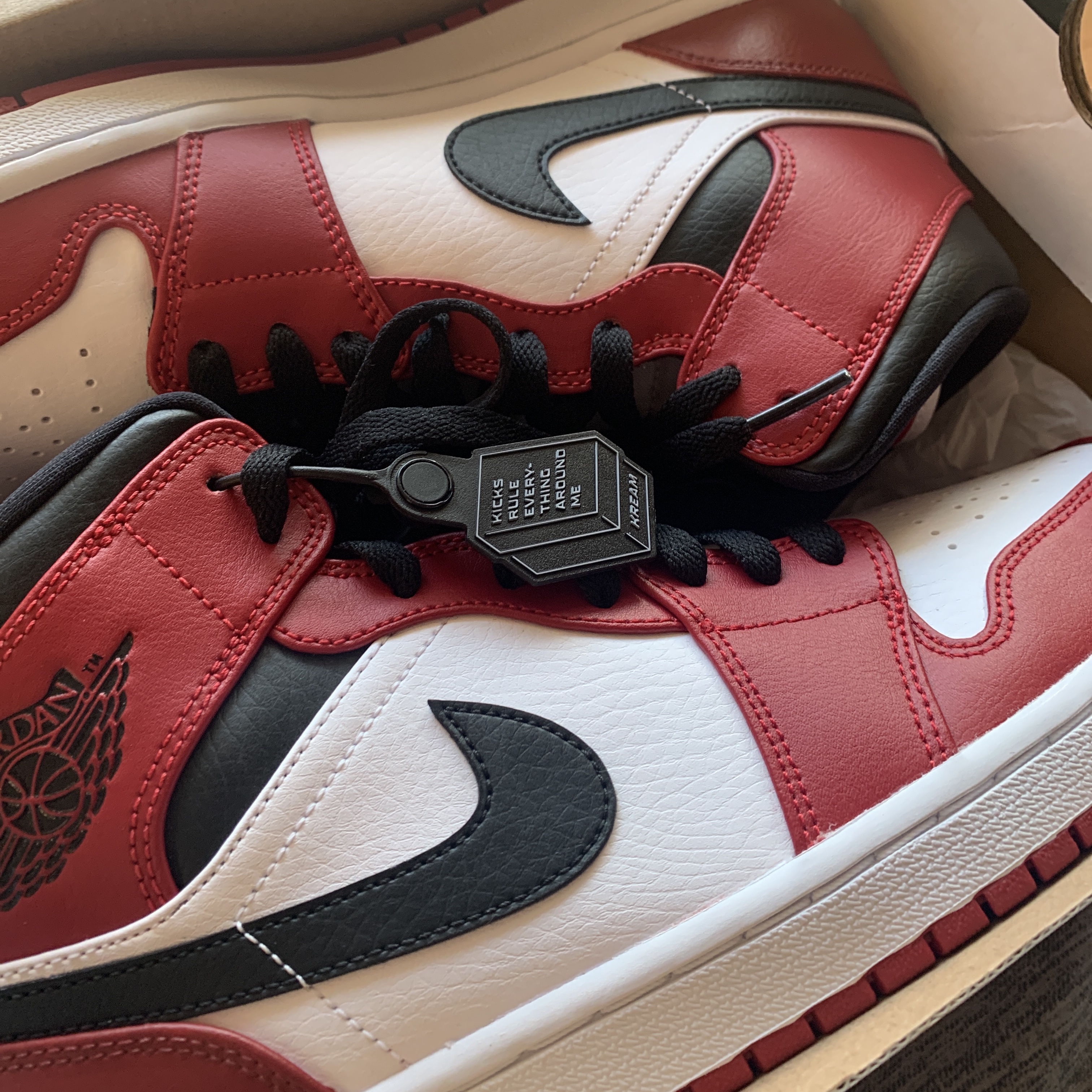 Jordan 1 Mid Chicago 2020 착용 스타일