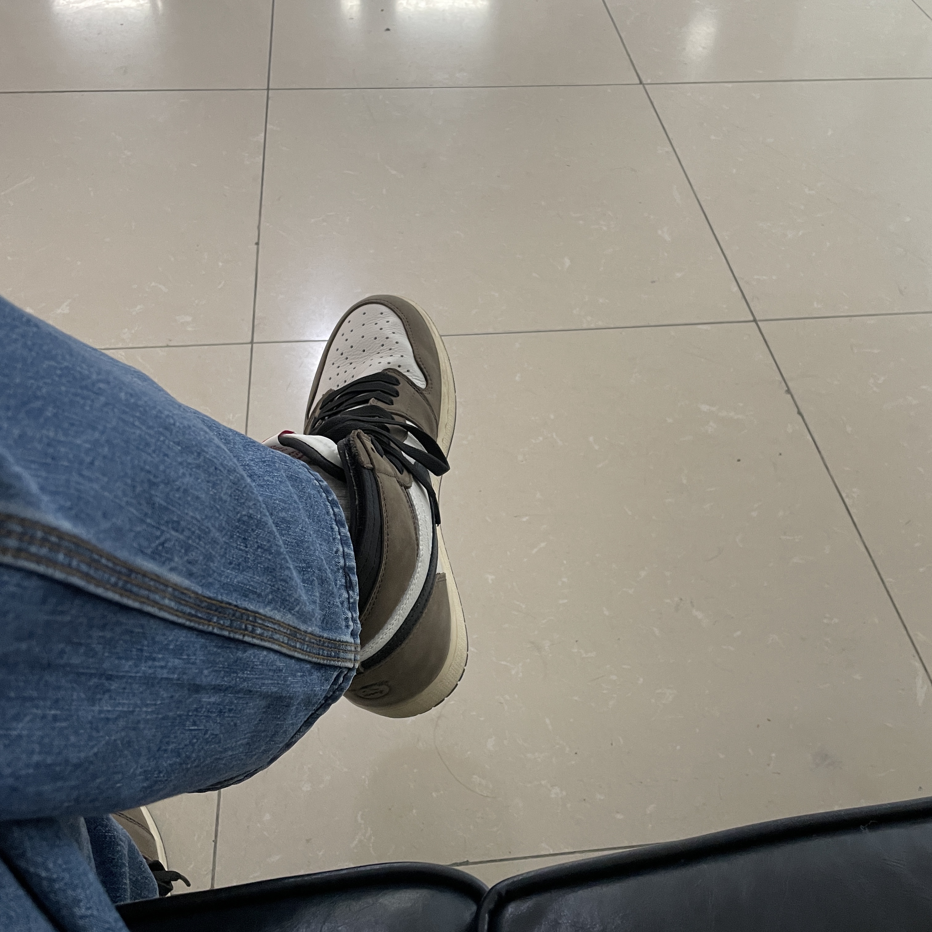 Jordan 1 x Travis Scott Retro High OG SP Mocha 착용 스타일