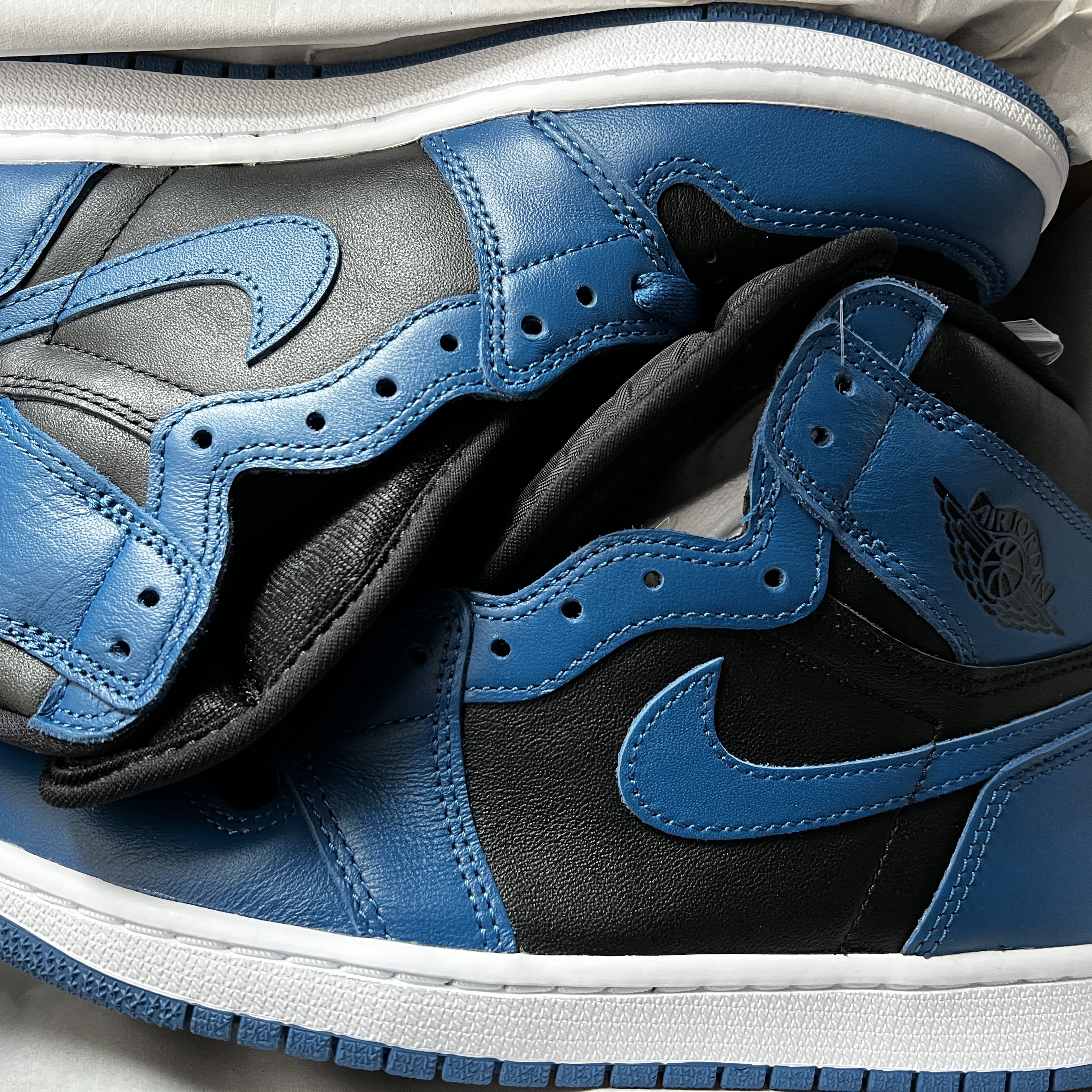 Jordan 1 Retro High OG Dark Marina Blue 착용 스타일