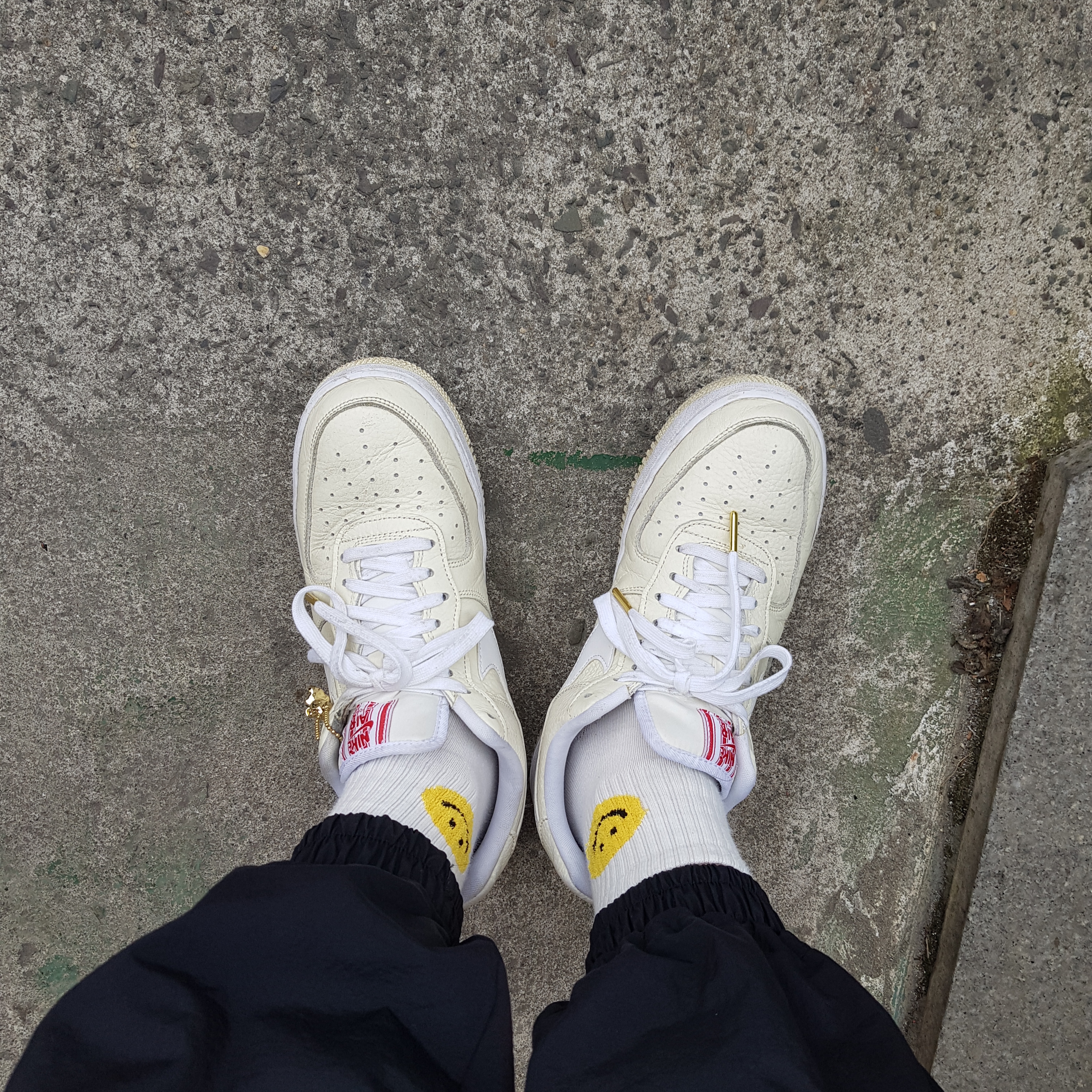 Nike Air Force 1 '07 PRM Popcorn 착용 스타일 - 2