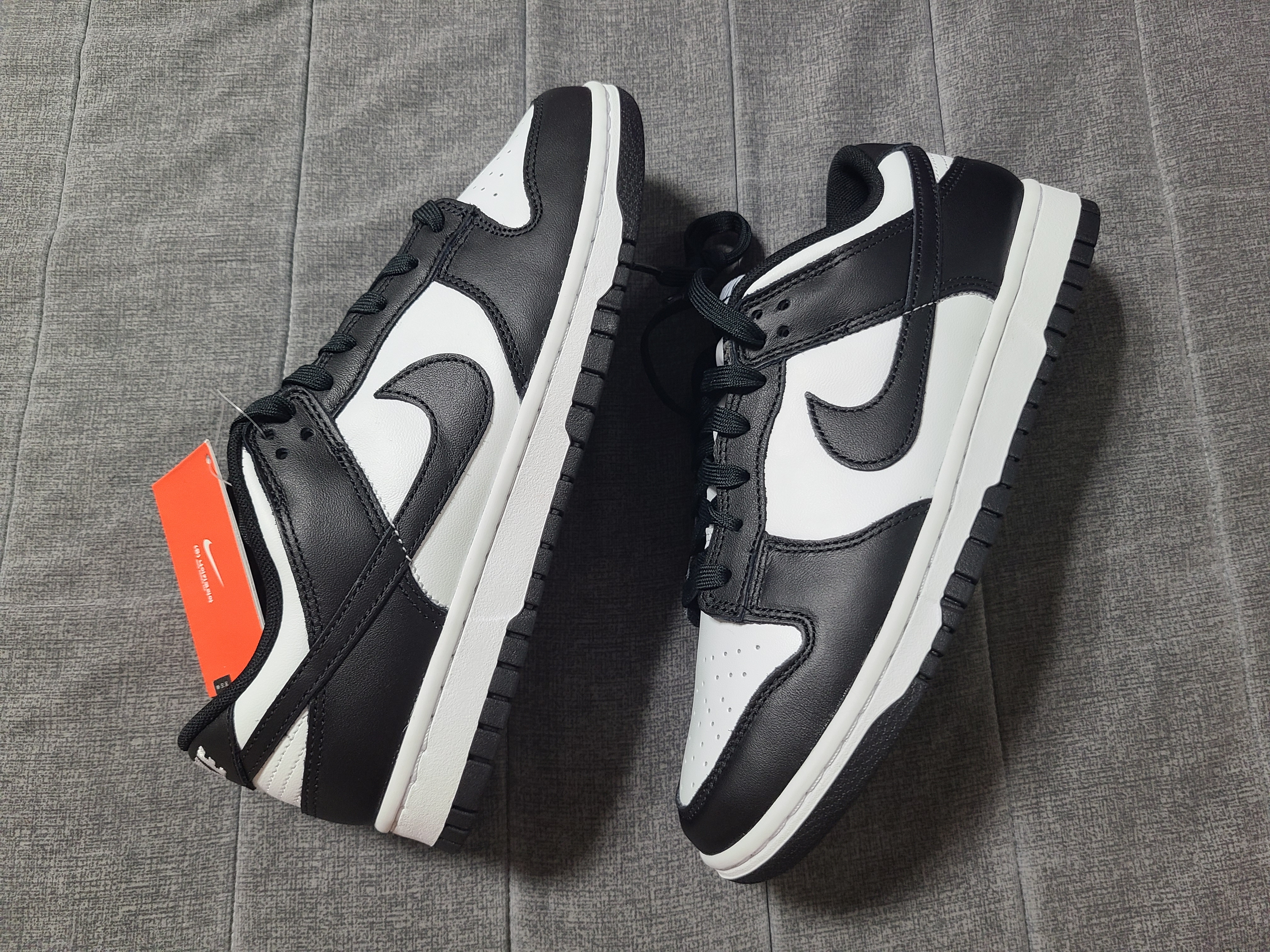Nike Dunk Low Retro Black 착용 스타일