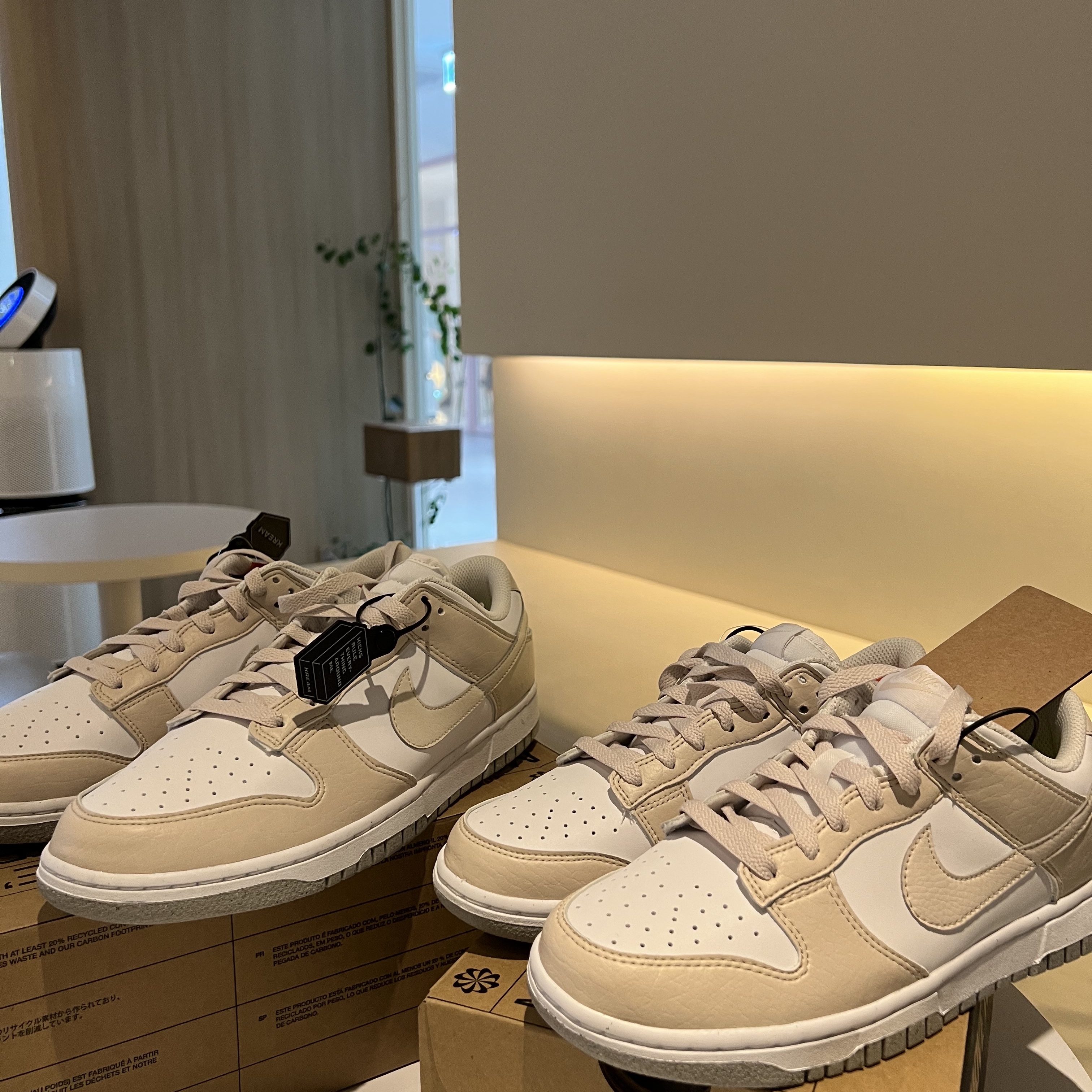 (W) Nike Dunk Low Next Nature Light Orewood Brown 착용 스타일 - 1
