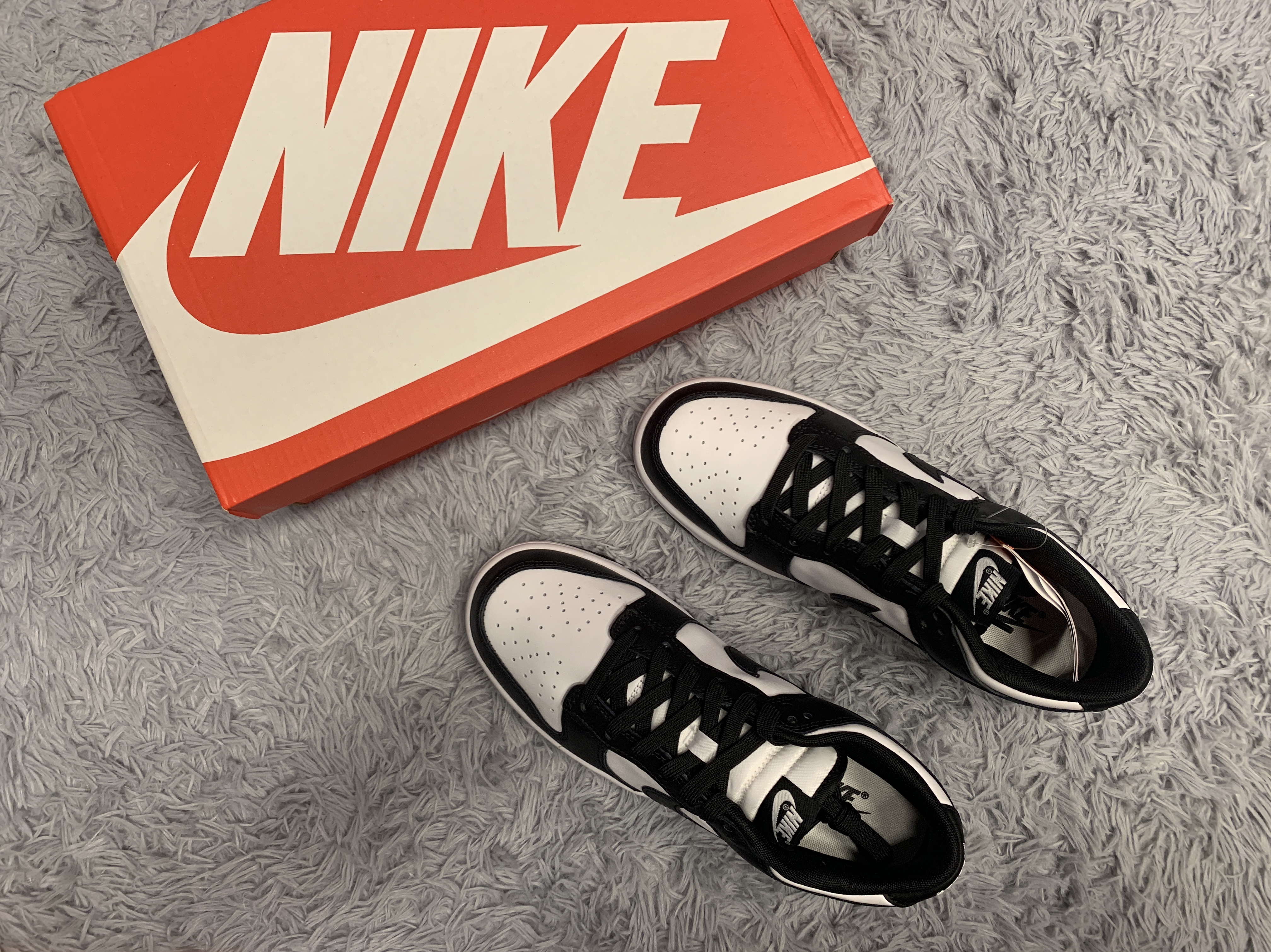 Nike Dunk Low Retro Black 착용 스타일 - 1