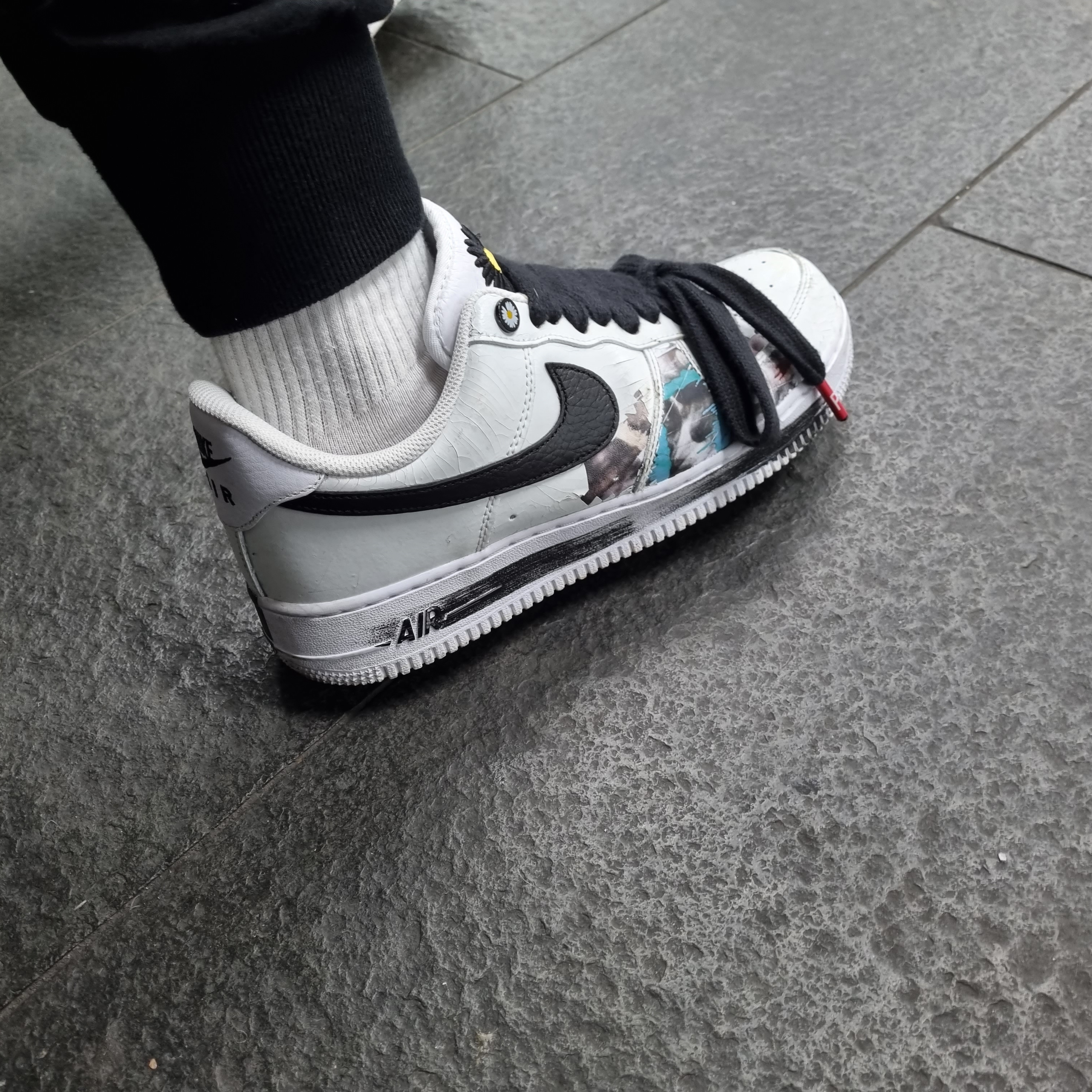 Nike x Peaceminusone Air Force 1 Low Para-Noise 2.0 착용 스타일