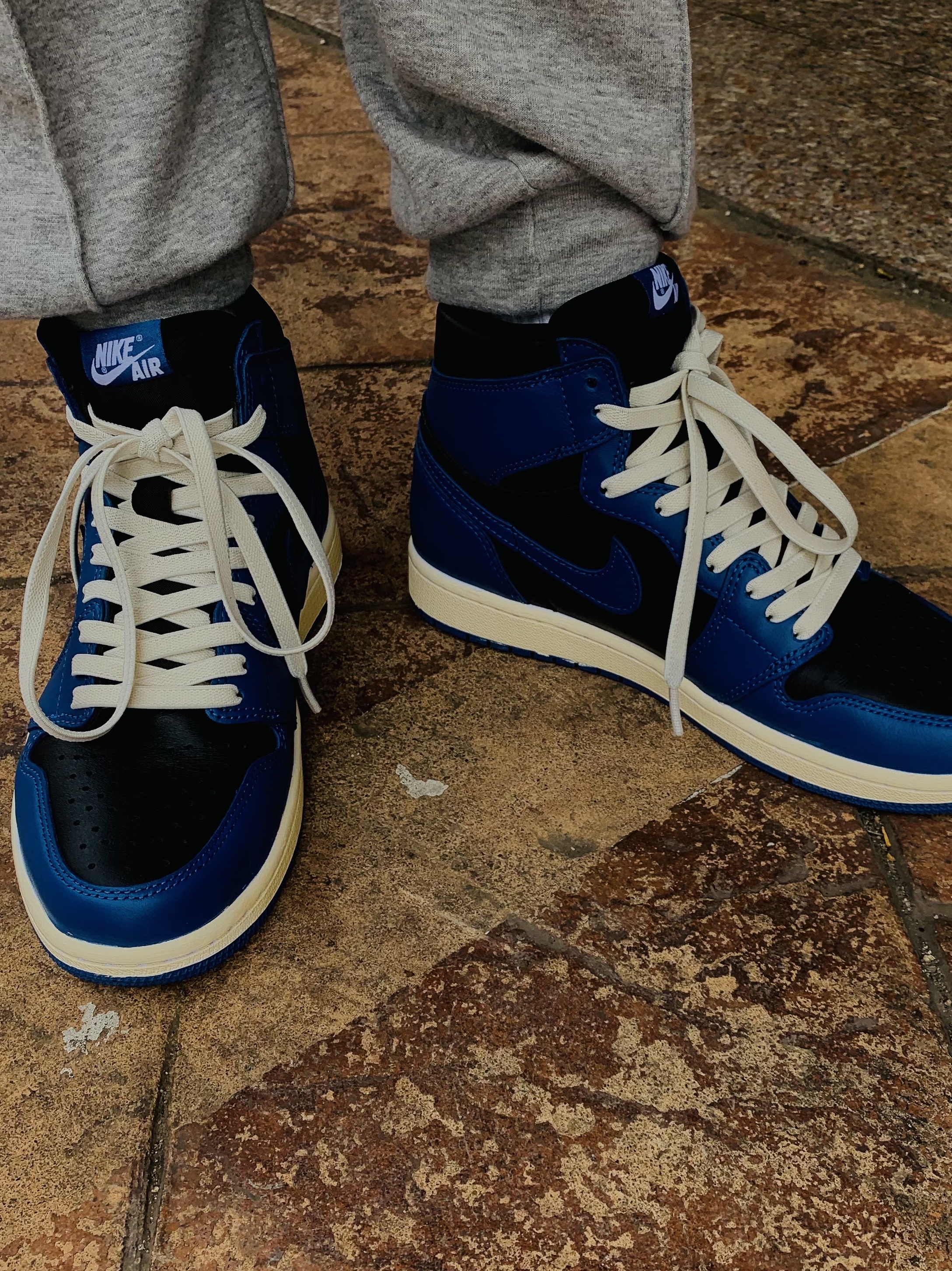 Jordan 1 Retro High OG Dark Marina Blue 착용 스타일