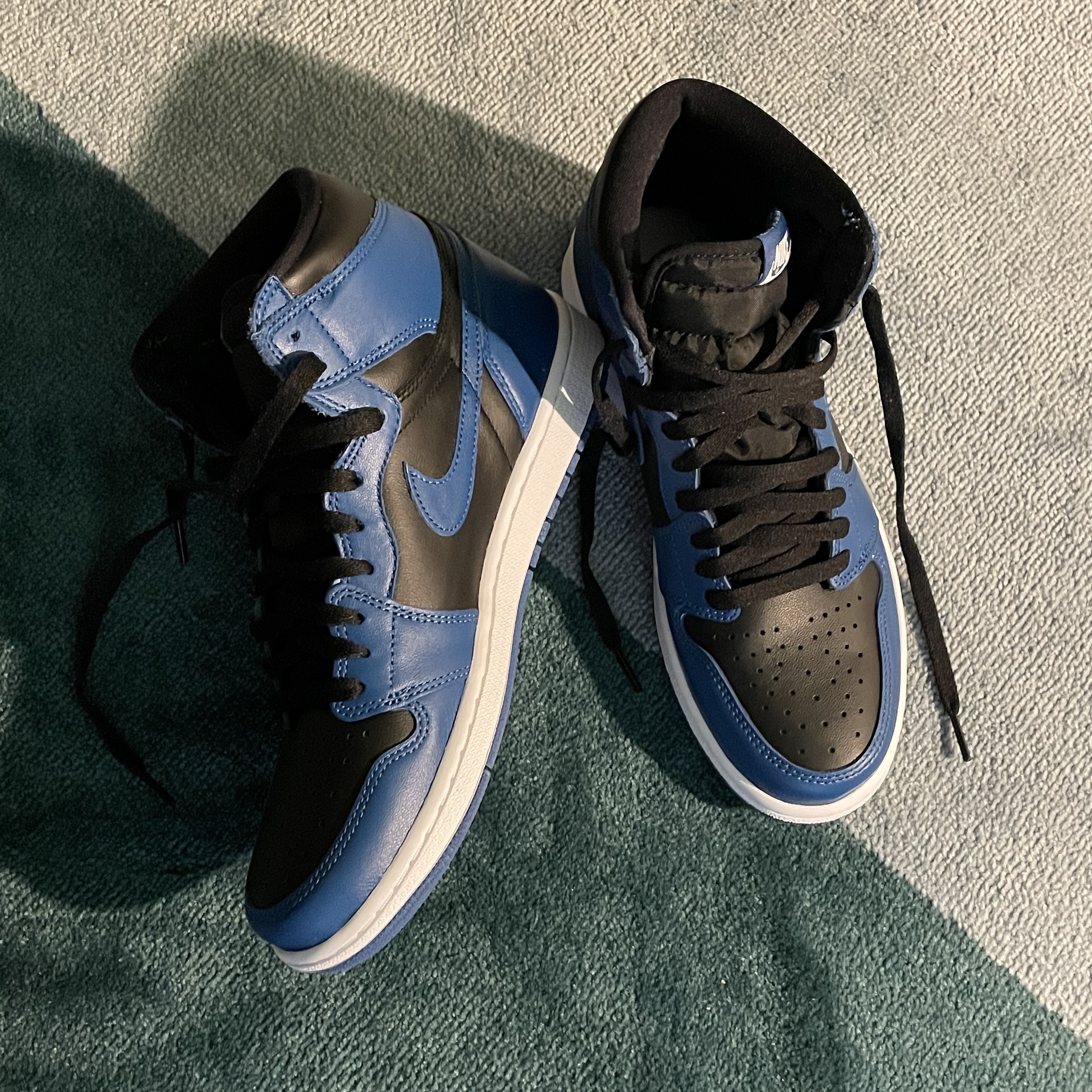 Jordan 1 Retro High OG Dark Marina Blue 착용 스타일
