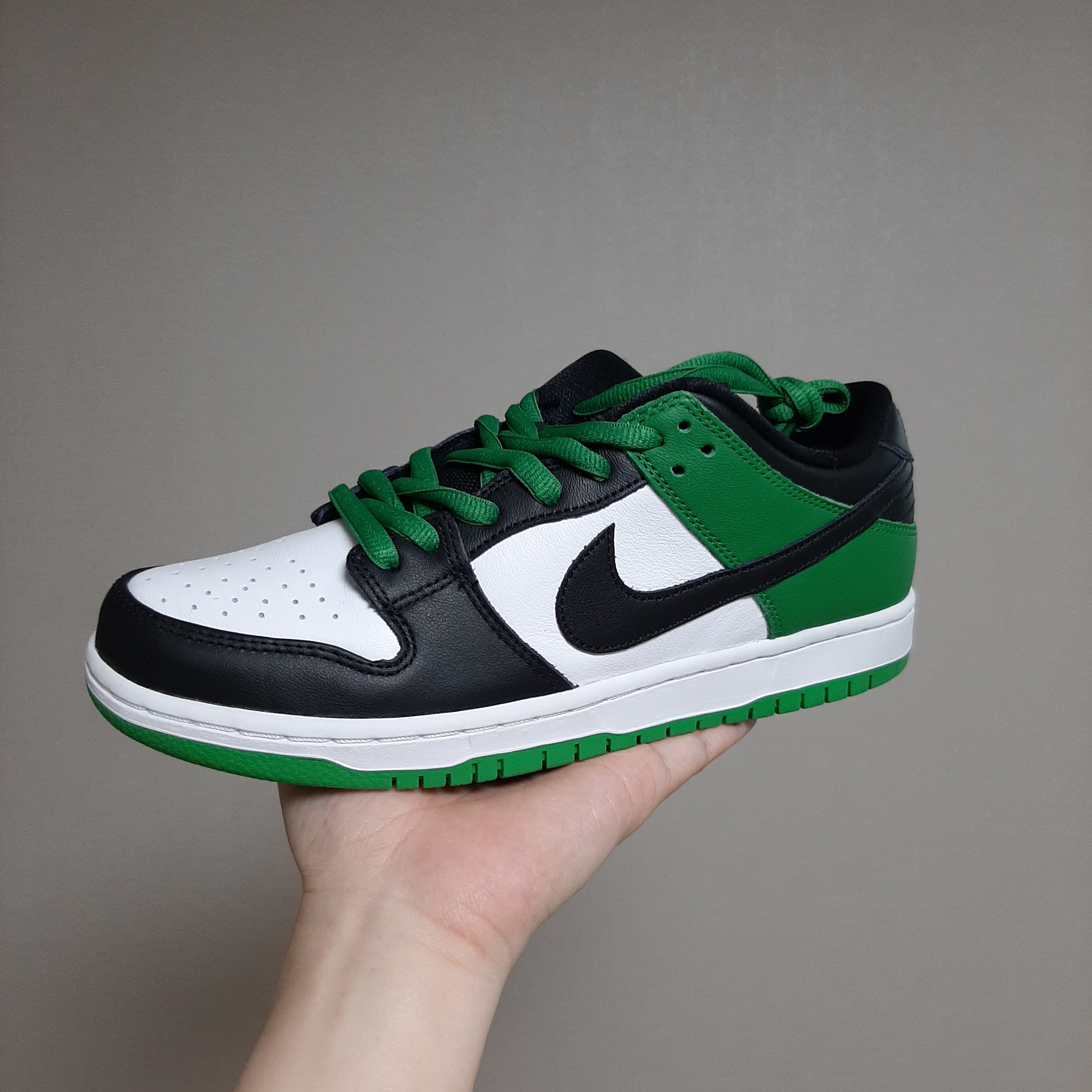 Nike x Off-White Dunk Low The 50 - Lot 46, Jordan 4 x Union Retro SP Desert Moss 착용 스타일 - 3