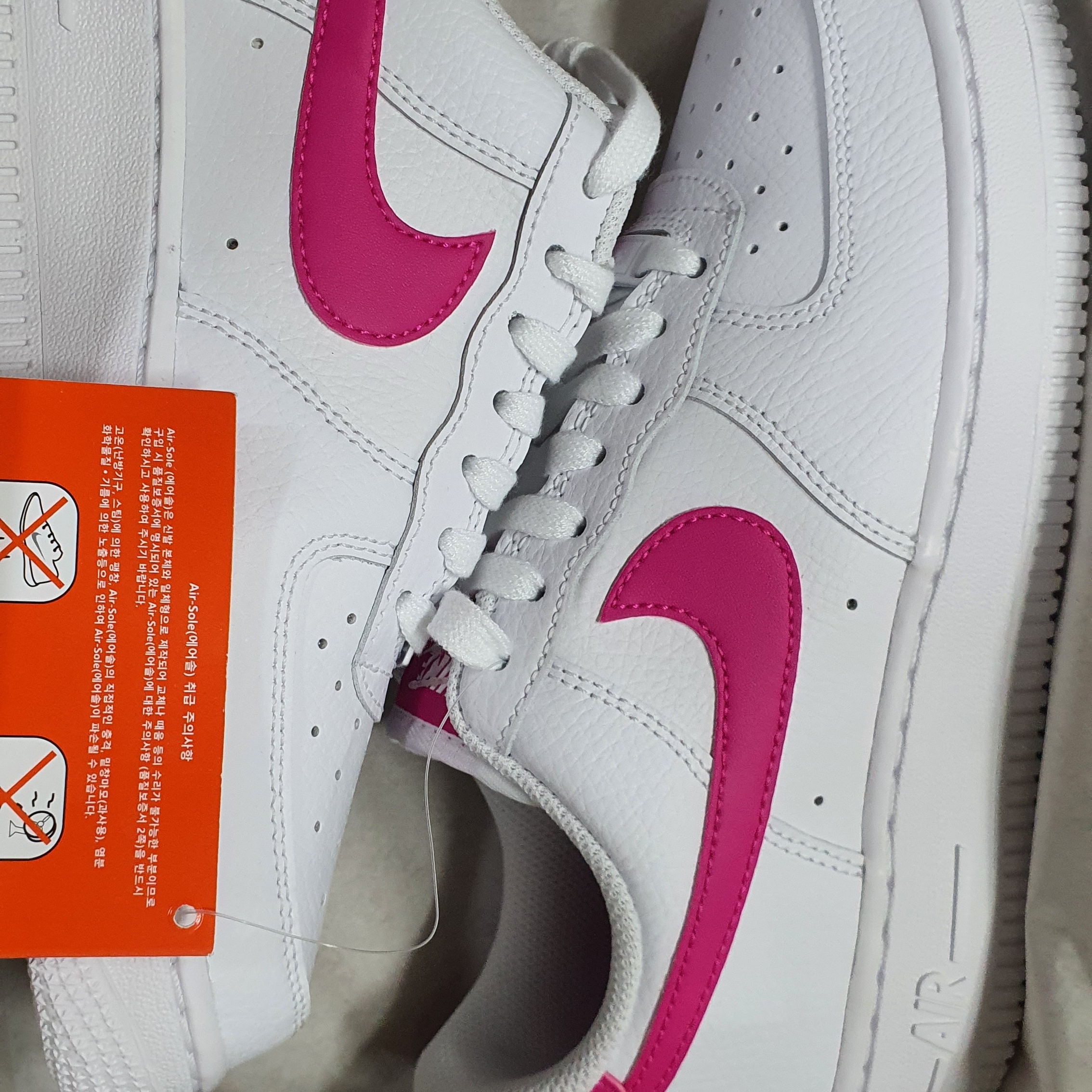 (W) Nike Air Force 1 '07 White Pink Prime 착용 스타일 - 4