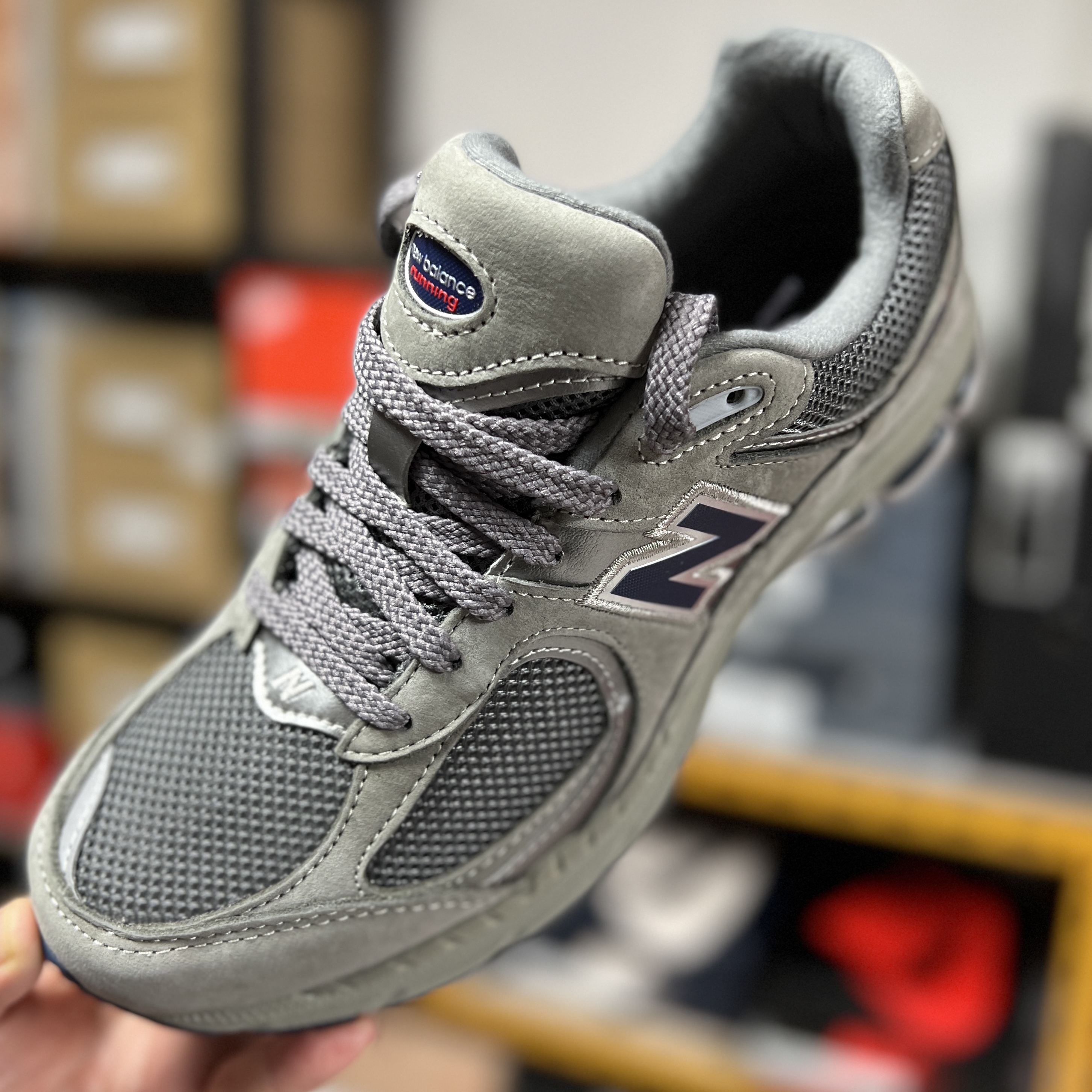 New Balance 2002R Gray 착용 스타일 - 1