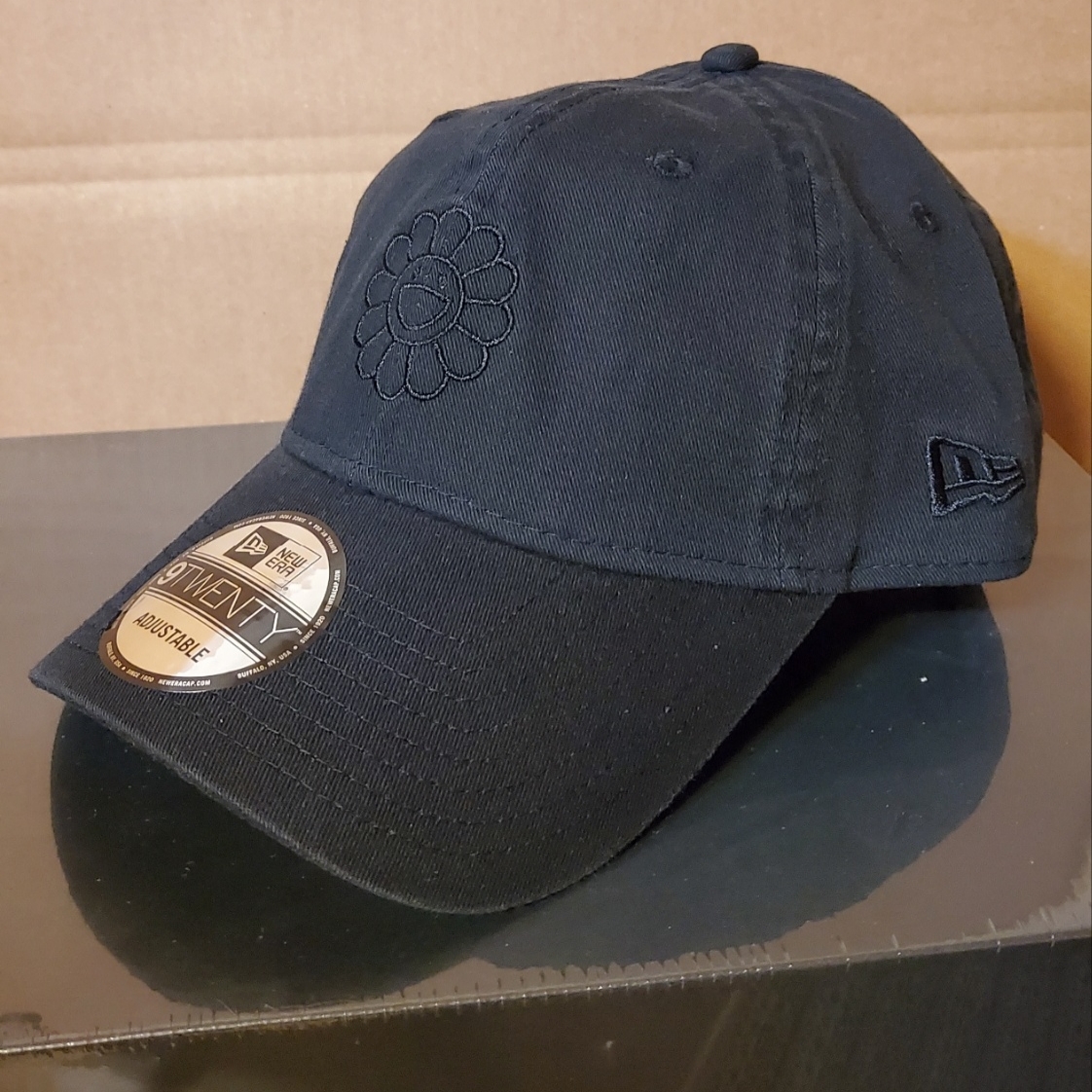 New Era x Murakami Takashi Ohana Unstructured Cap Black 착용 스타일