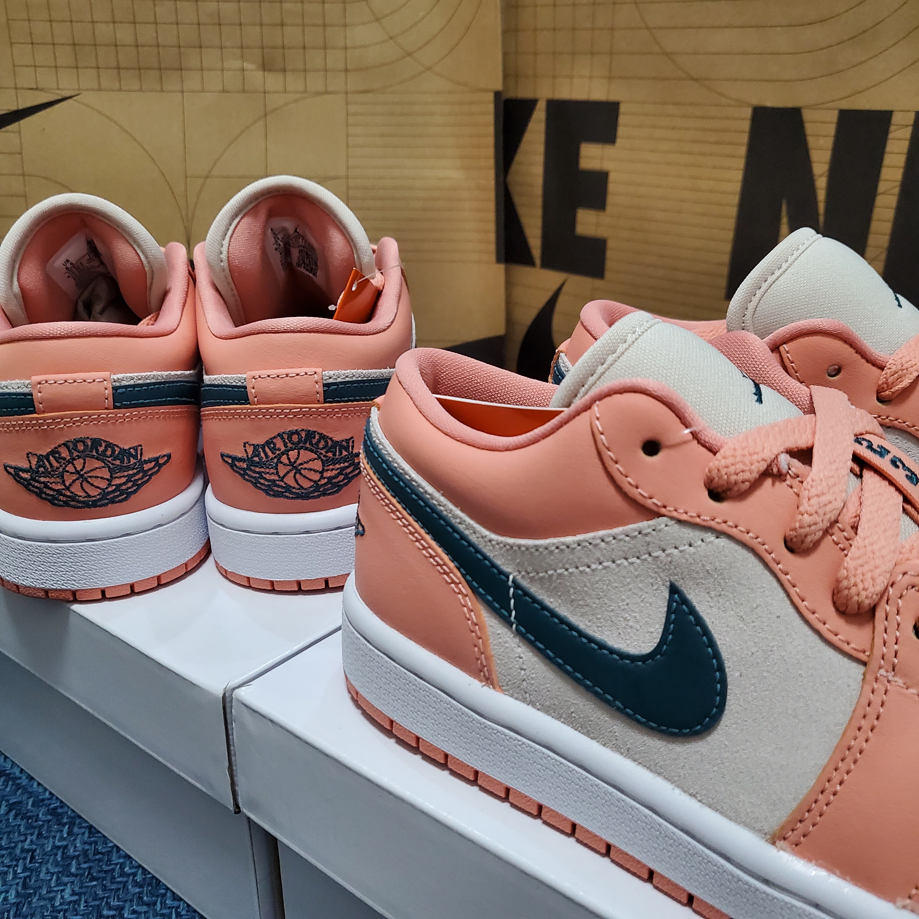 (W) Jordan 1 Low Light Madder Root 착용 스타일 - 2