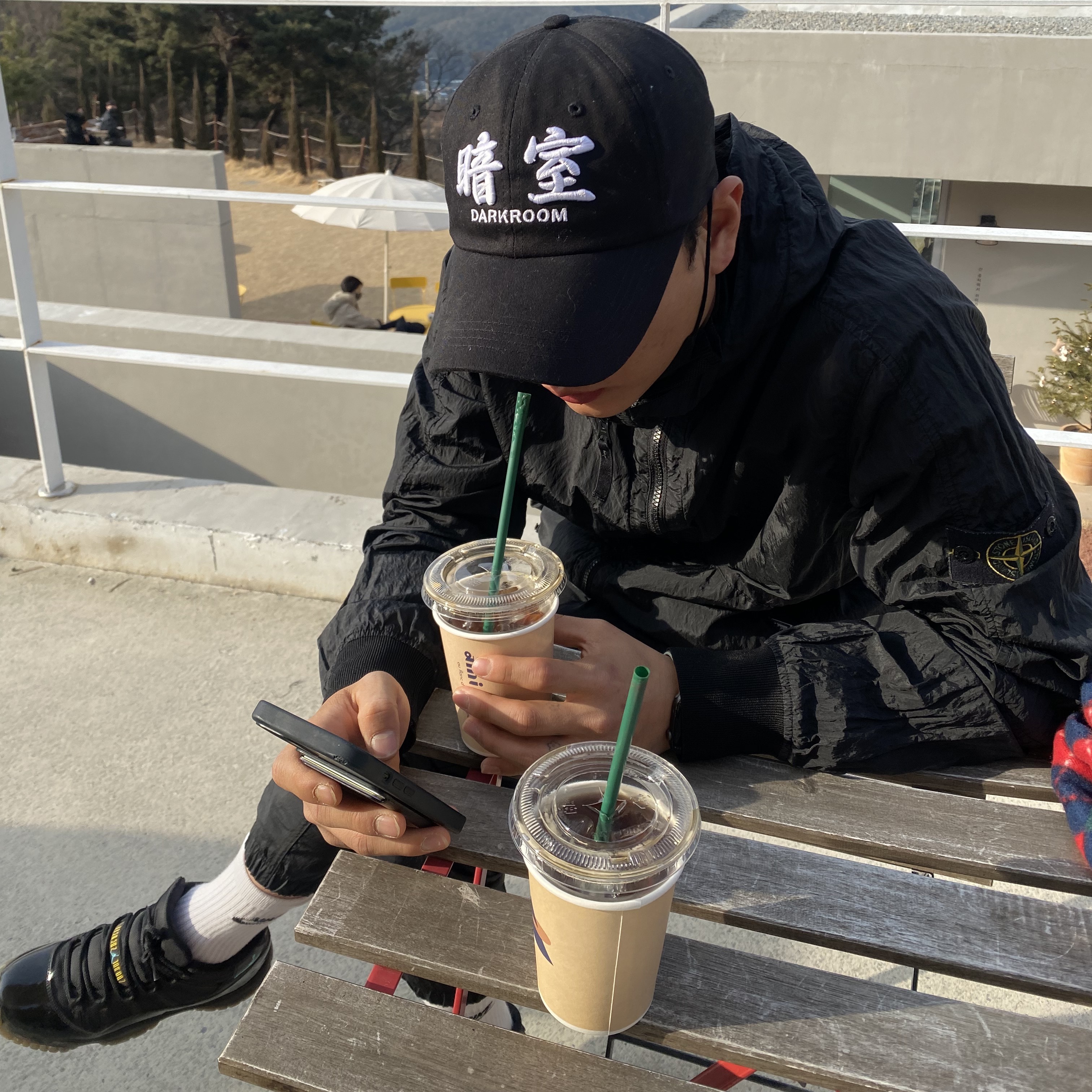 Jordan 11 Retro Gamma Blue, Darkr8m Studio White Logo Cap 착용 스타일