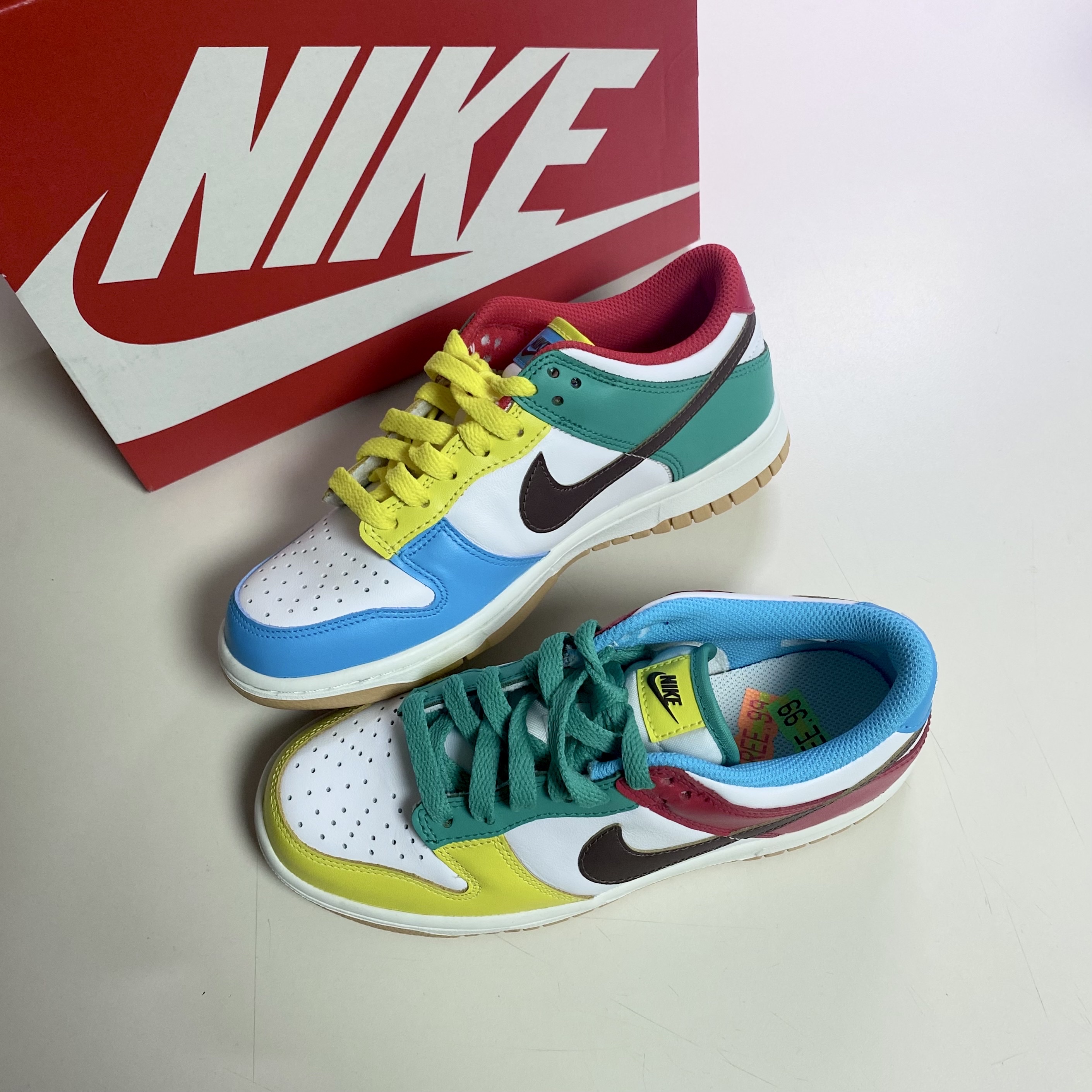 (GS) Nike Dunk Low SE Free.99 White 착용 스타일