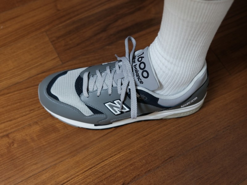 New Balance 1600 Legacy Grey 착용 스타일 - 5