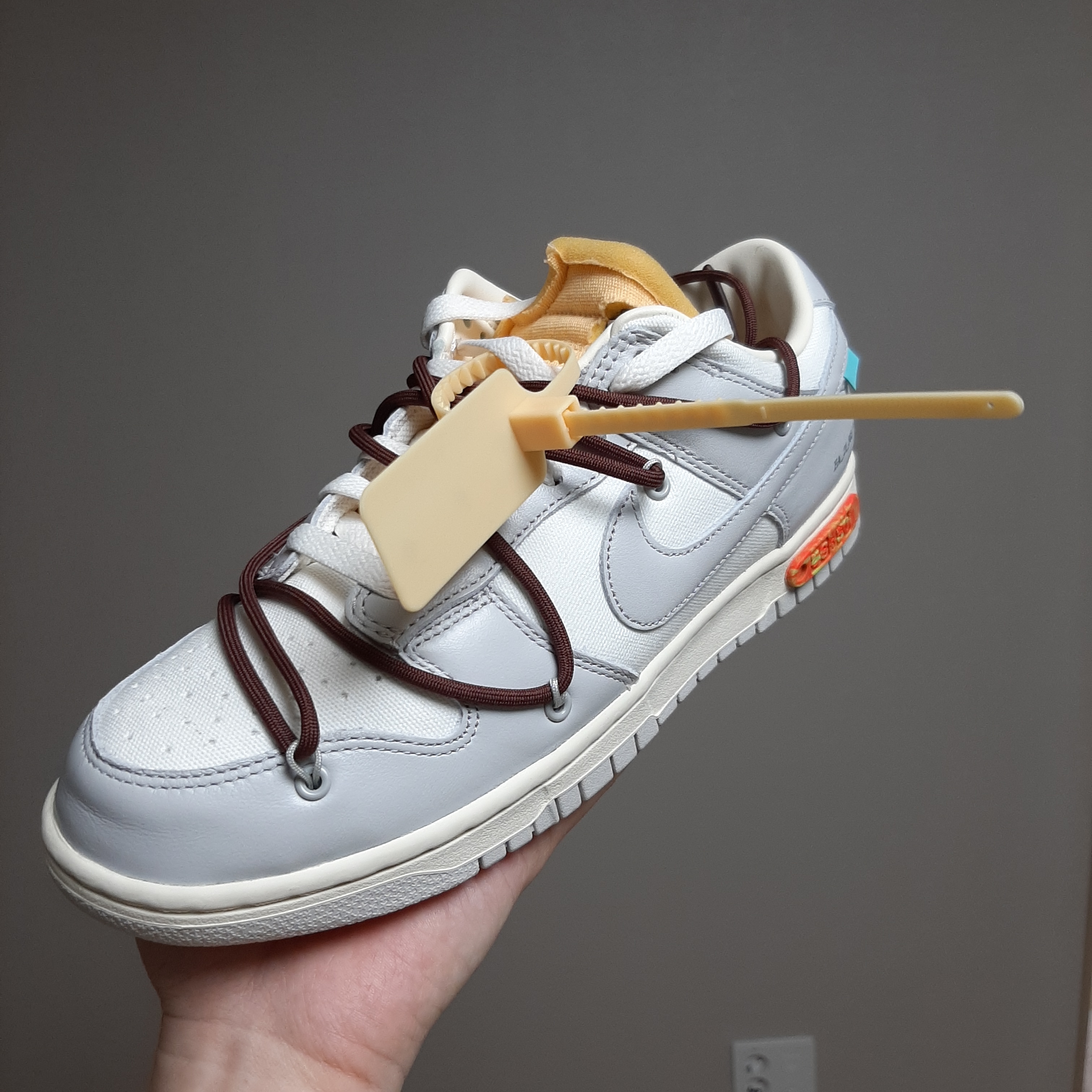 Nike x Off-White Dunk Low The 50 - Lot 46, Jordan 4 x Union Retro SP Desert Moss 착용 스타일 - 1